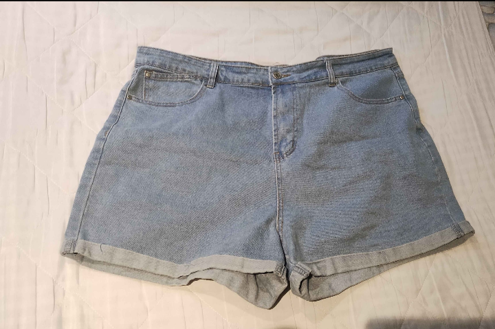 Shorts de mezclilla talla 52 - miniatura 1