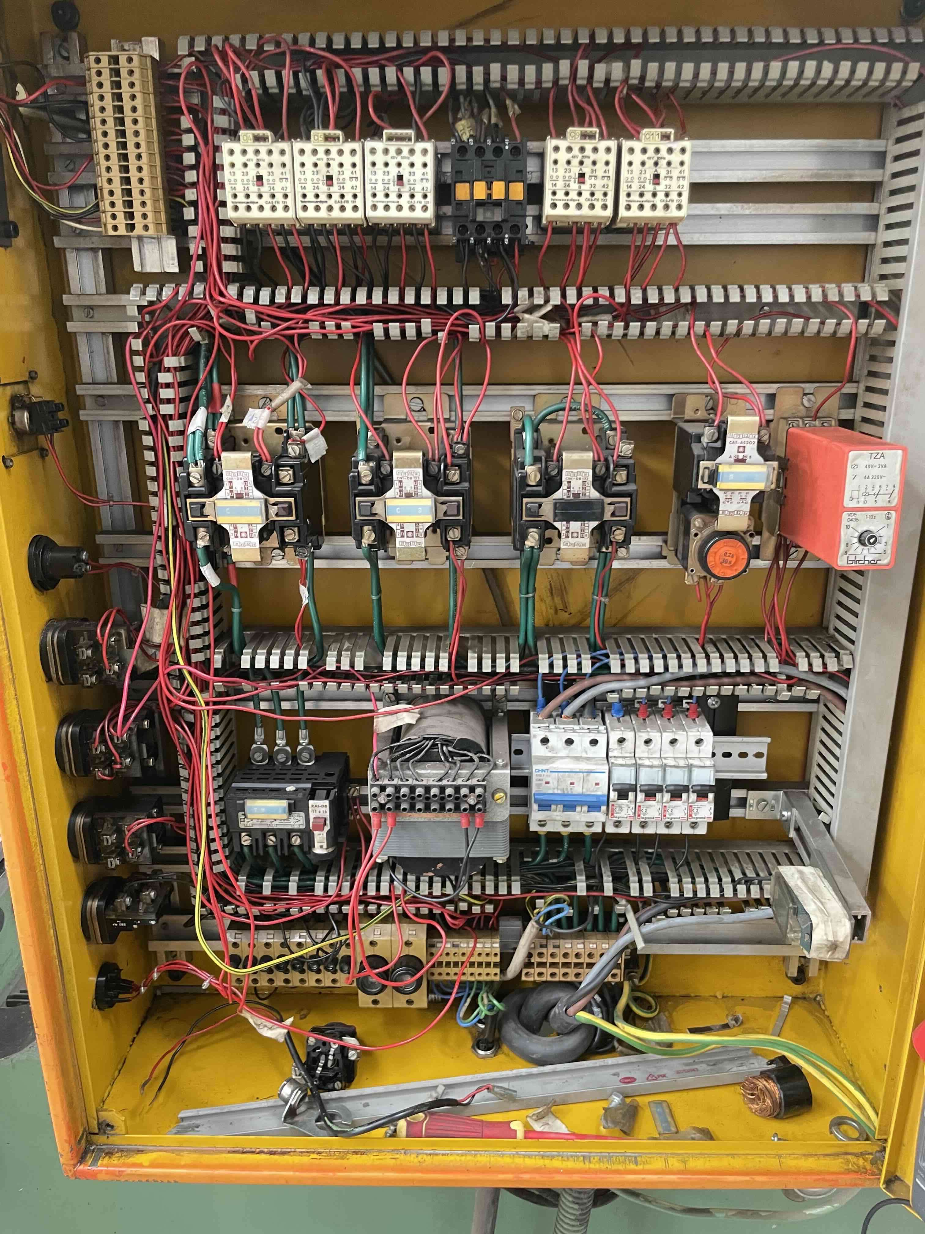 Servicios de electricidad industrial - miniatura 1