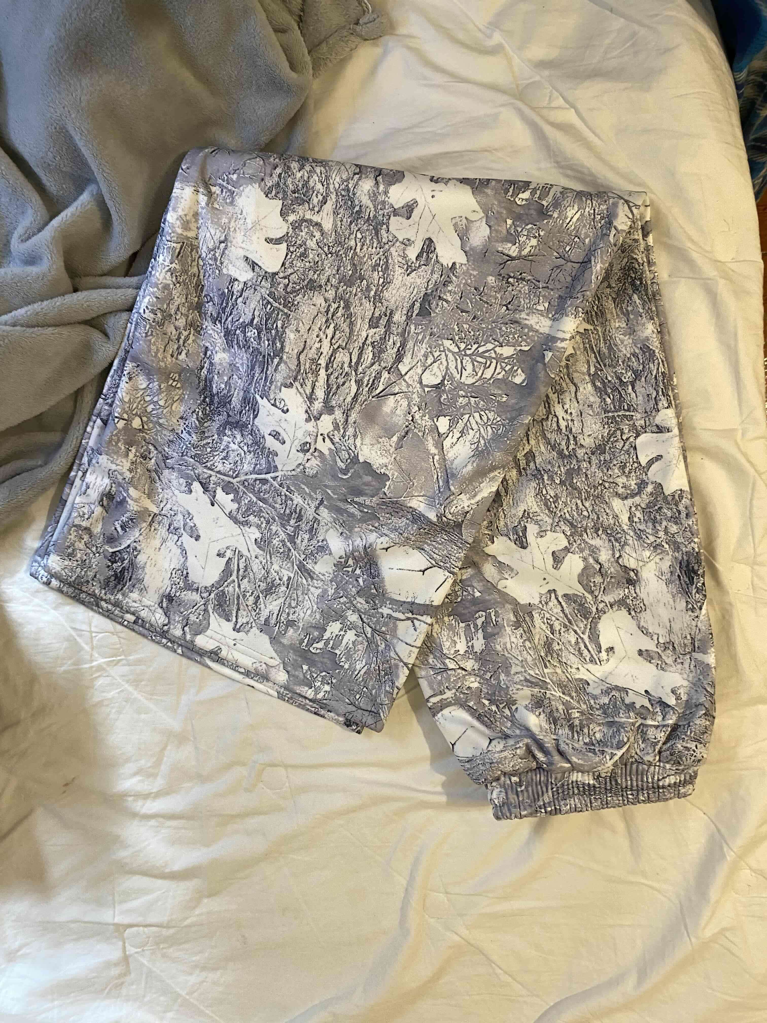 Pantalones estampado camuflaje