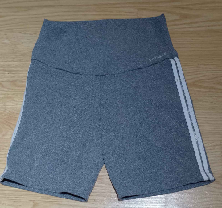 Short deportivos talla M - miniatura 1
