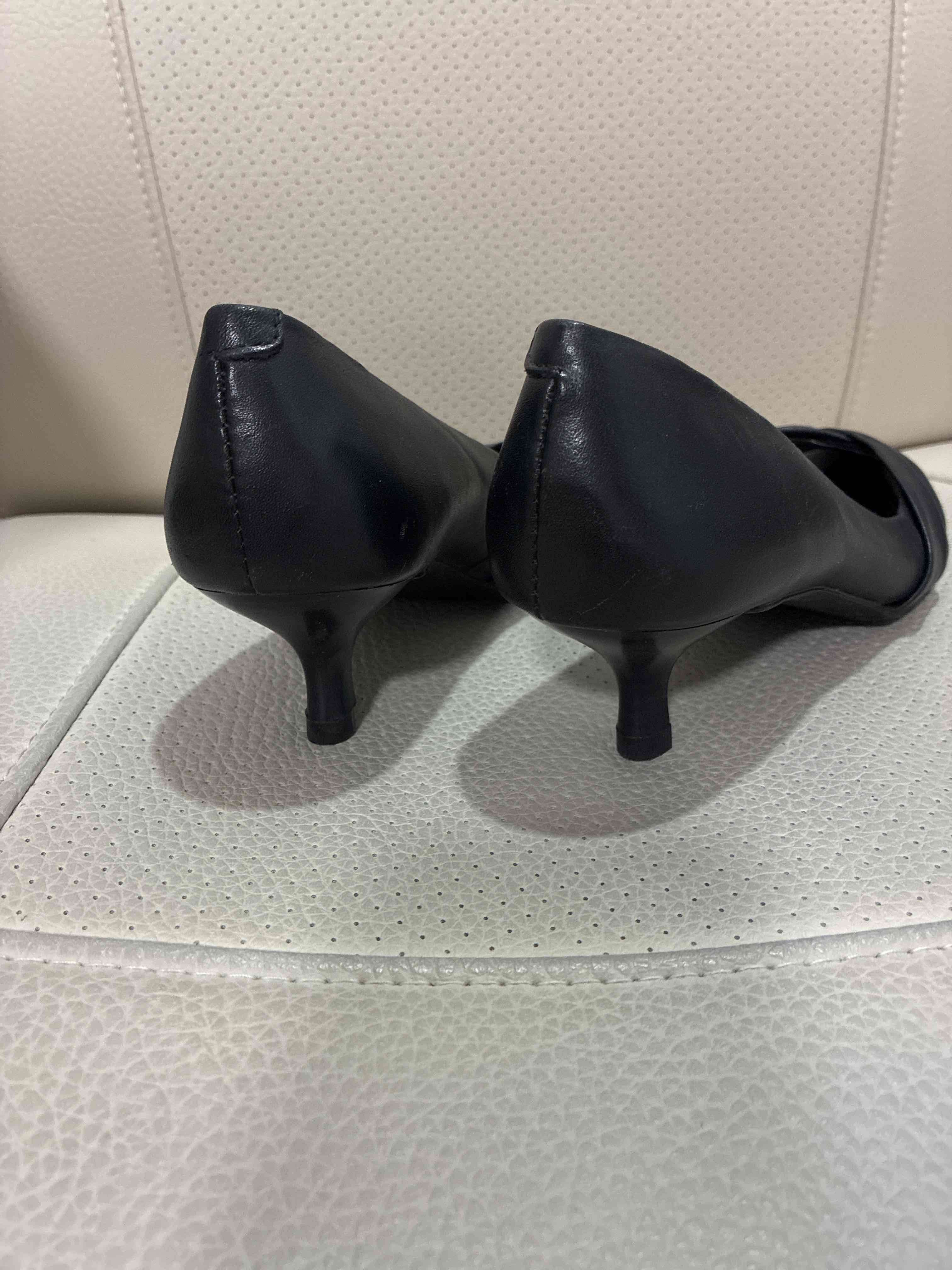 Zapatos planos negros elegantes - miniatura 2