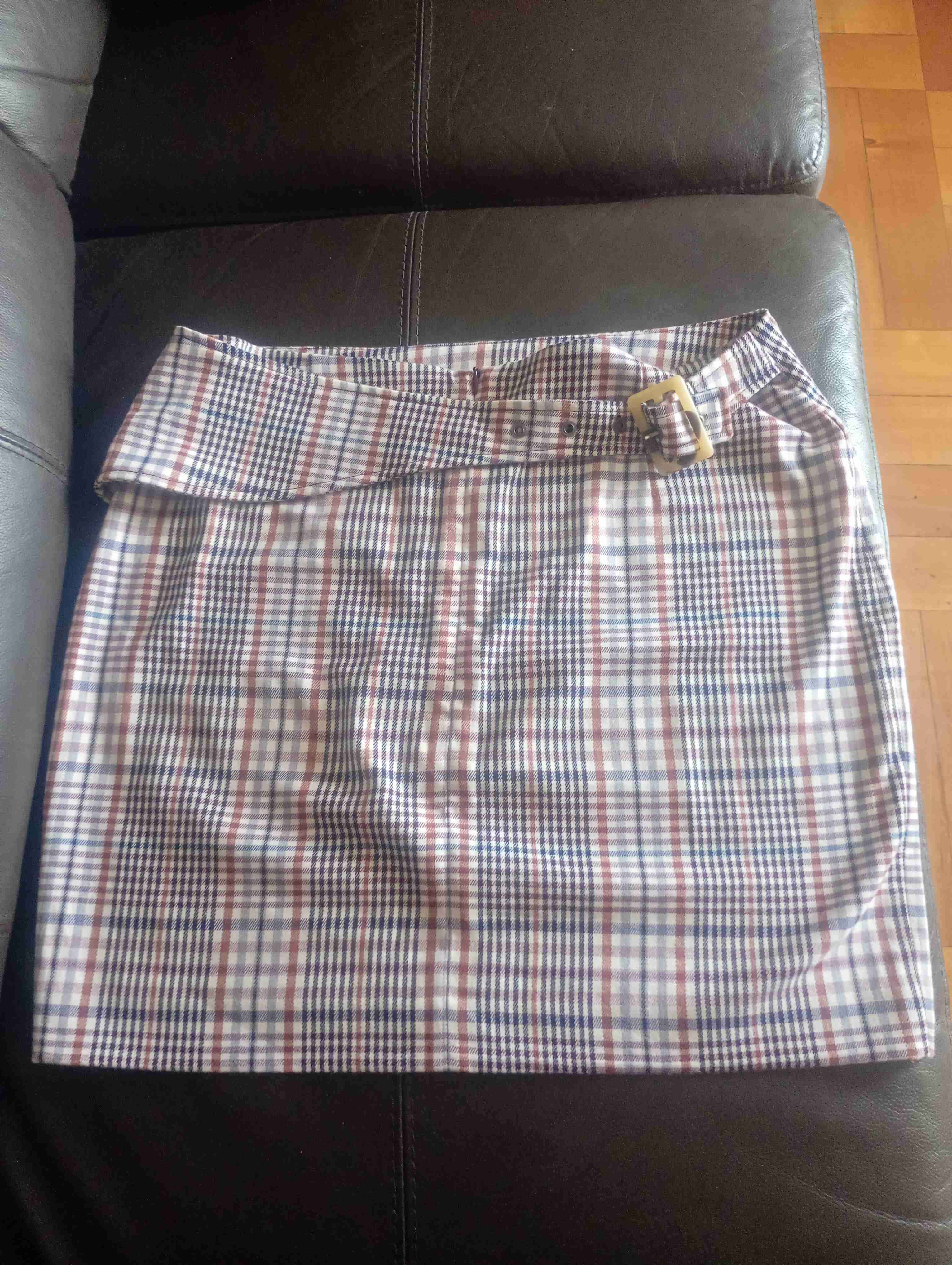 Falda a cuadros con cinturón