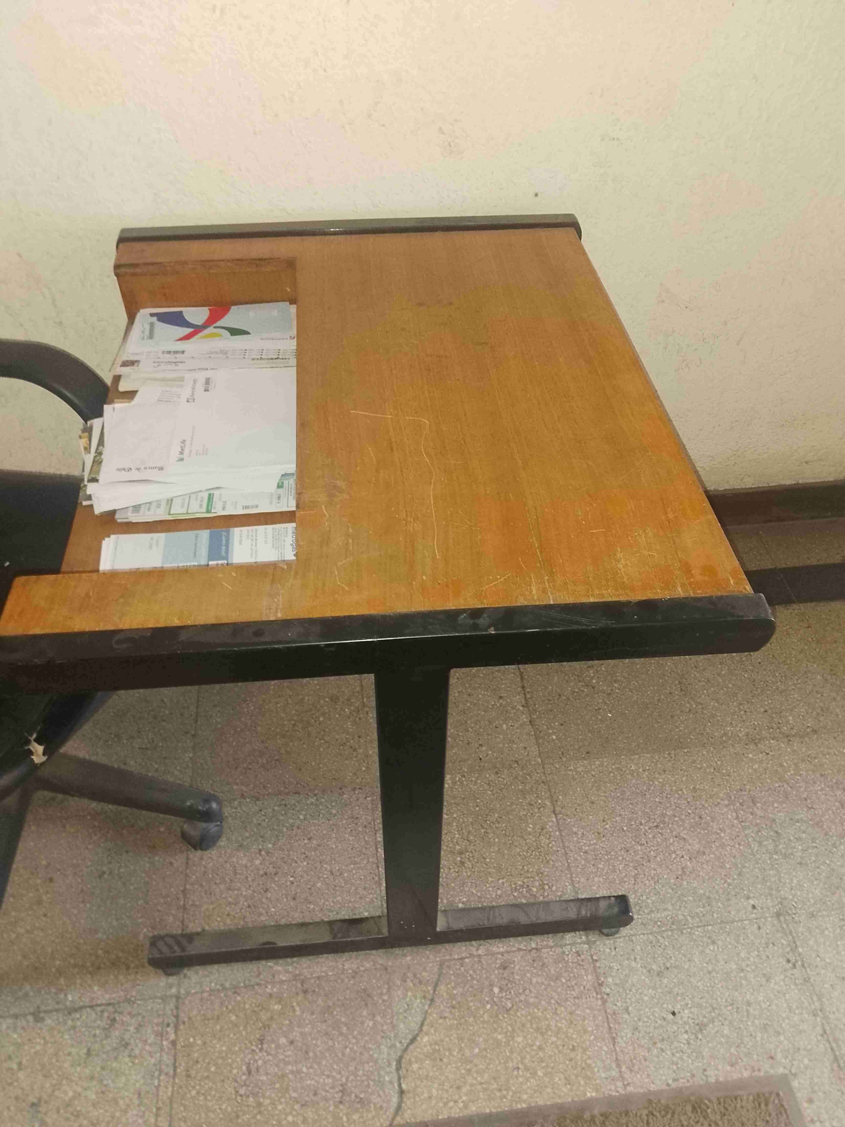 Escritorio de oficina madera y metal - miniatura 2