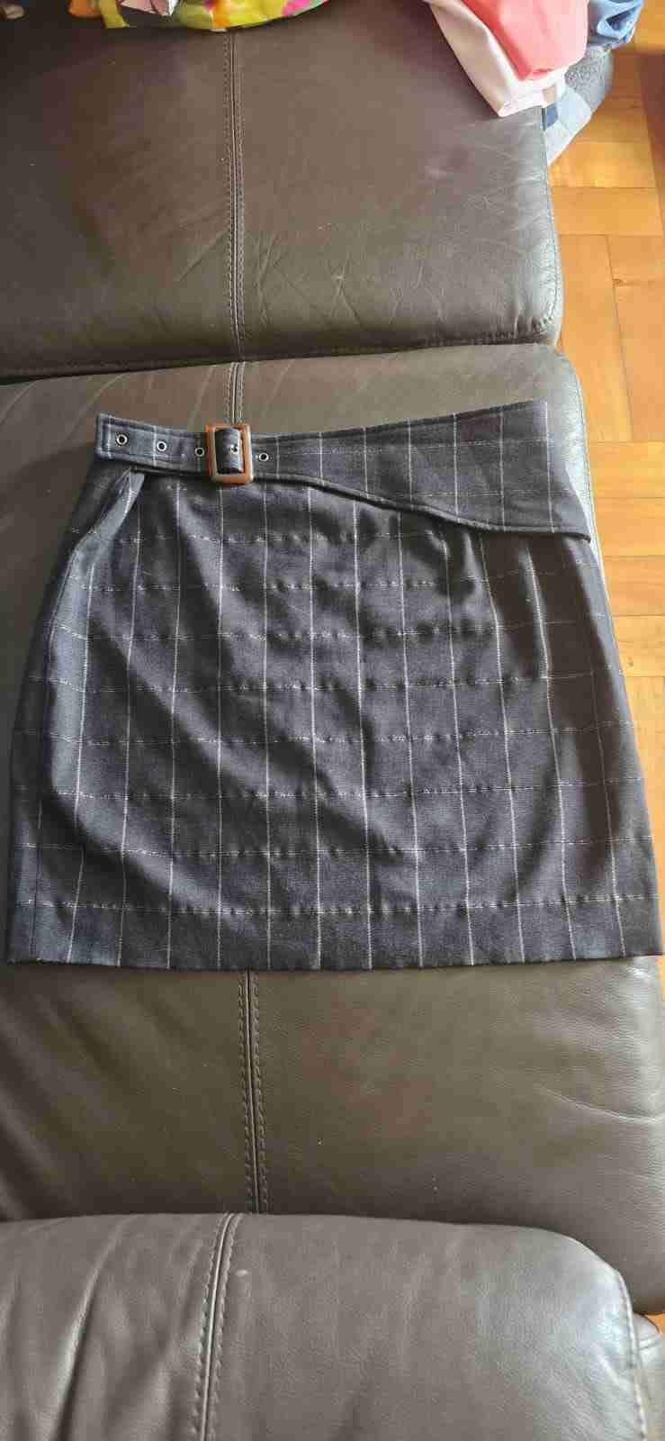 Mini falda negra a cuadros