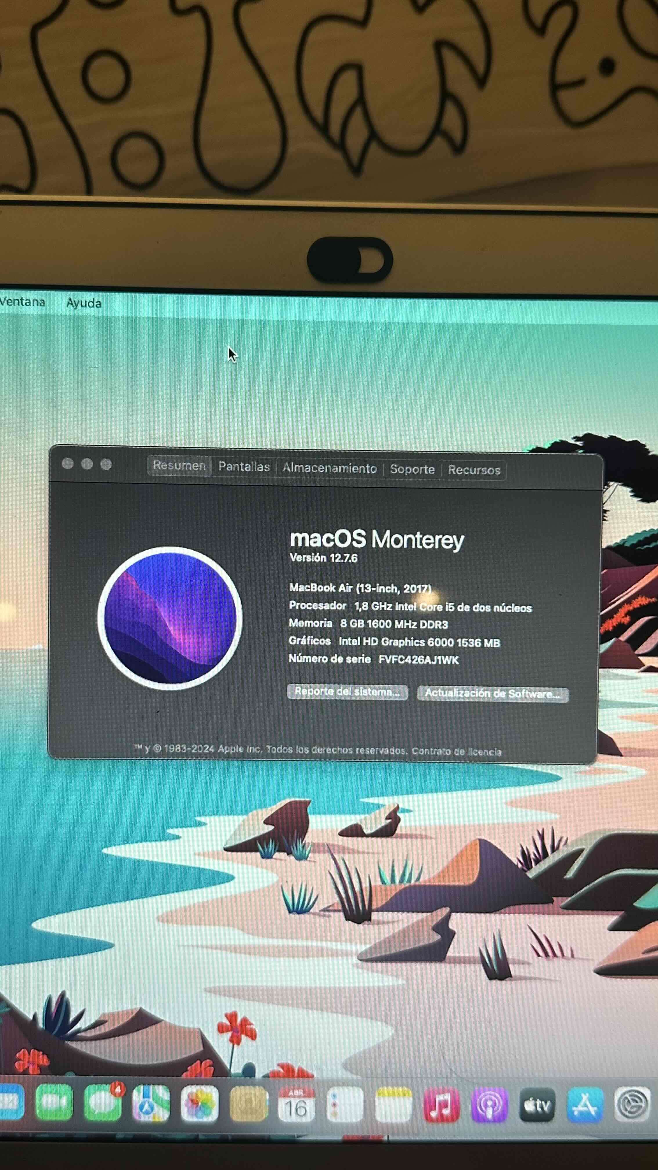 MacBook Air con macOS Monterey - miniatura 2