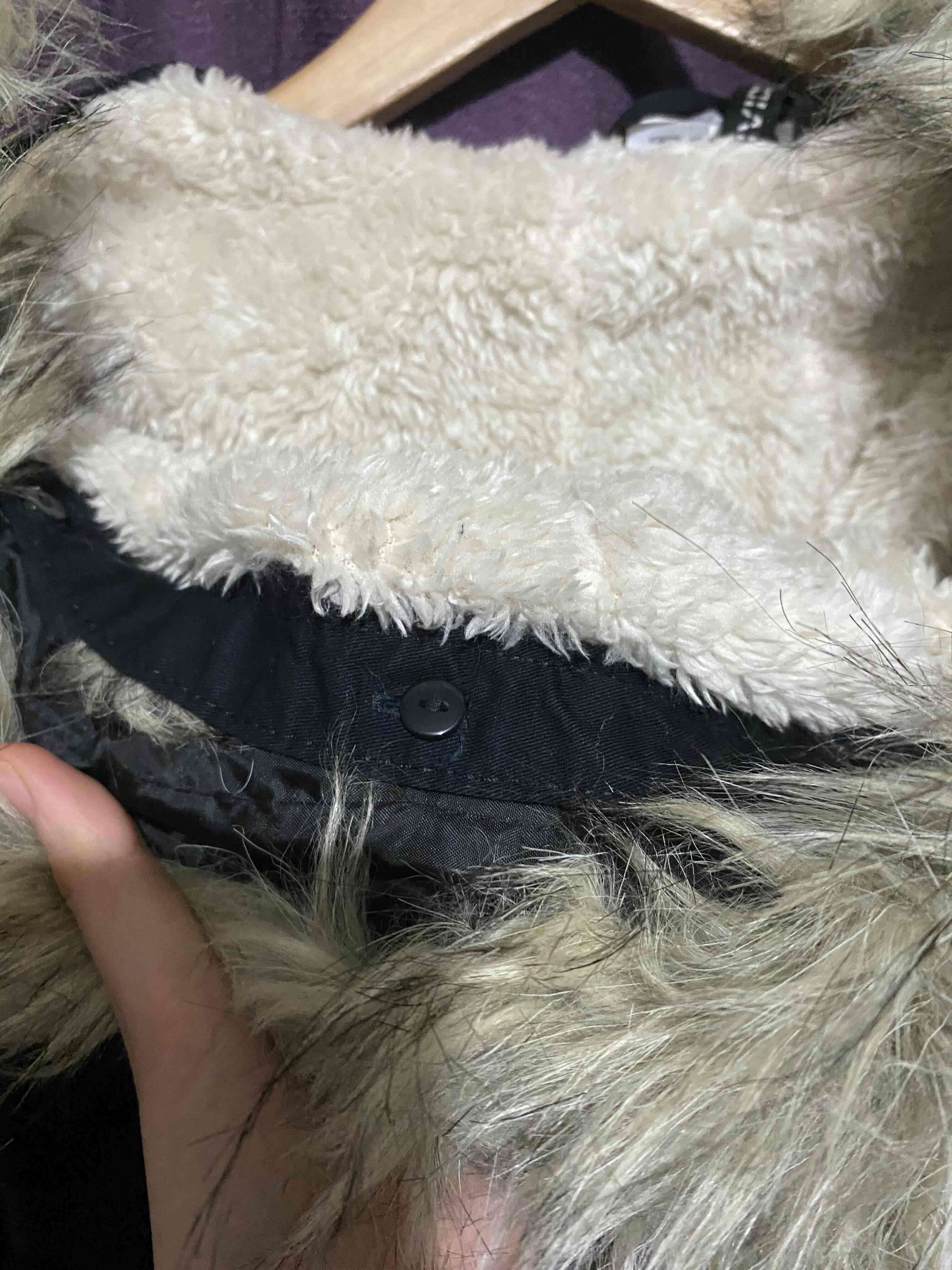 Chaqueta negra con chiporro H&M nueva - miniatura 4