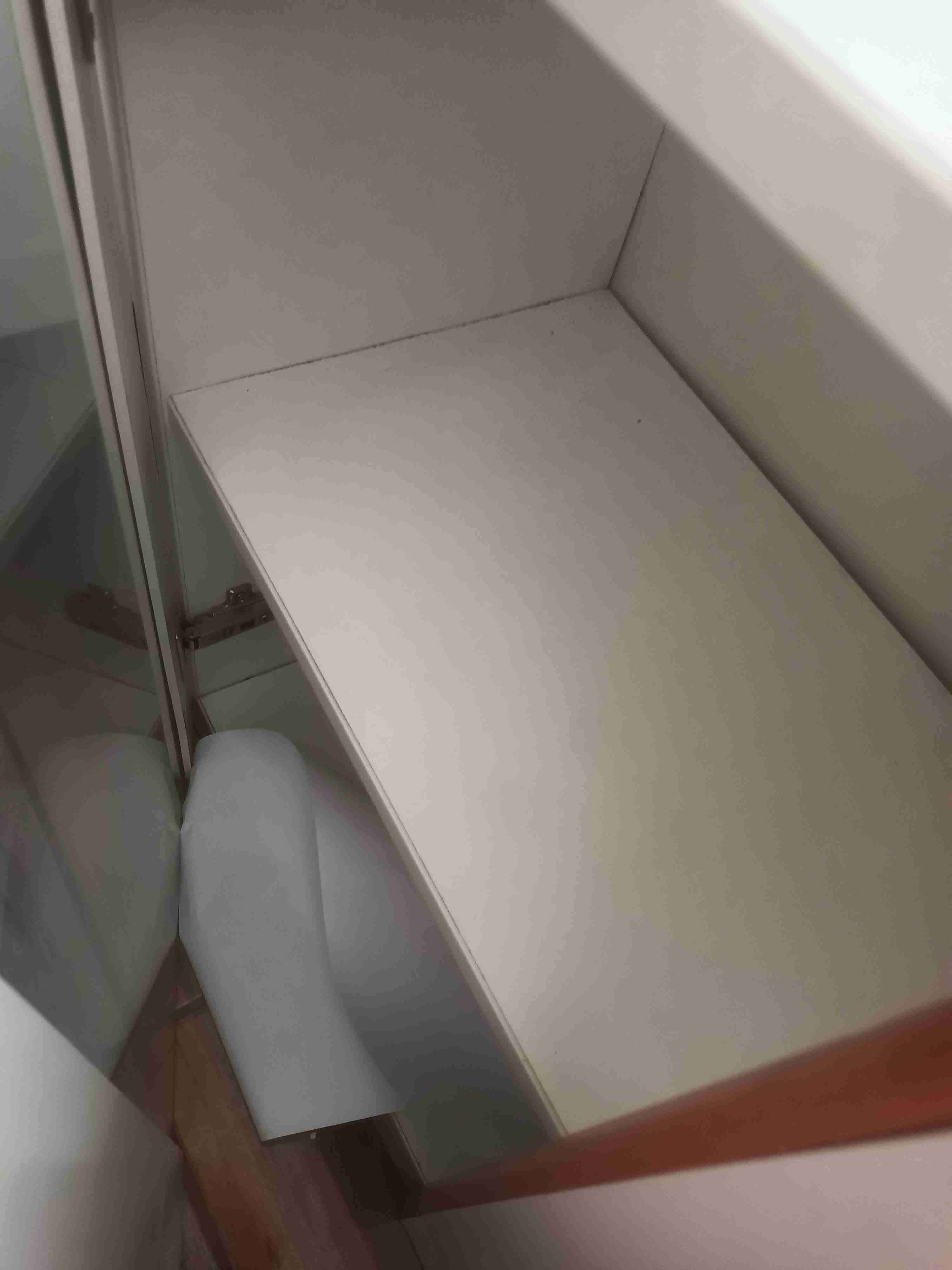 Estante blanco con repisas - miniatura 4