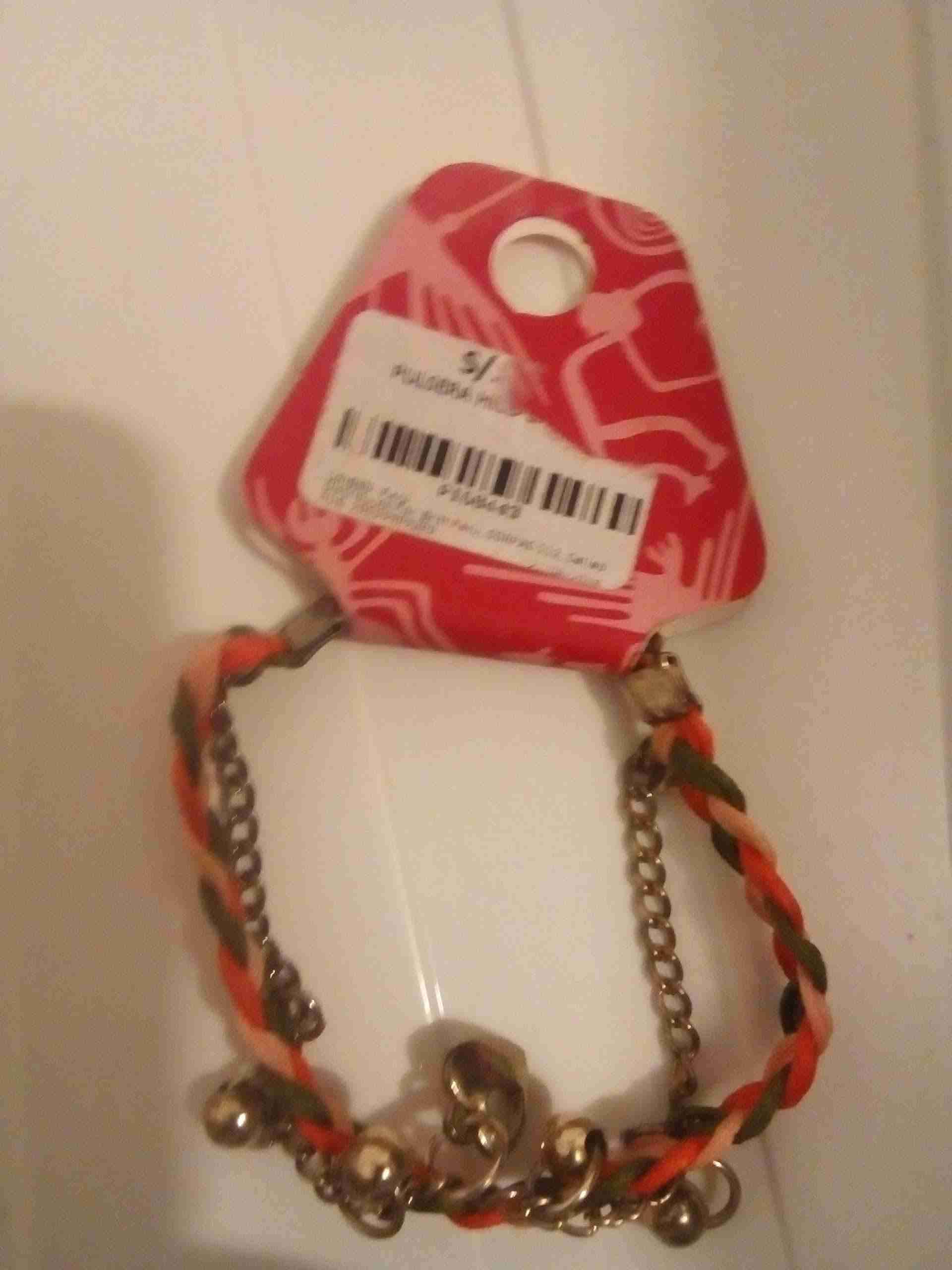 Brazalete trenzado con dijes