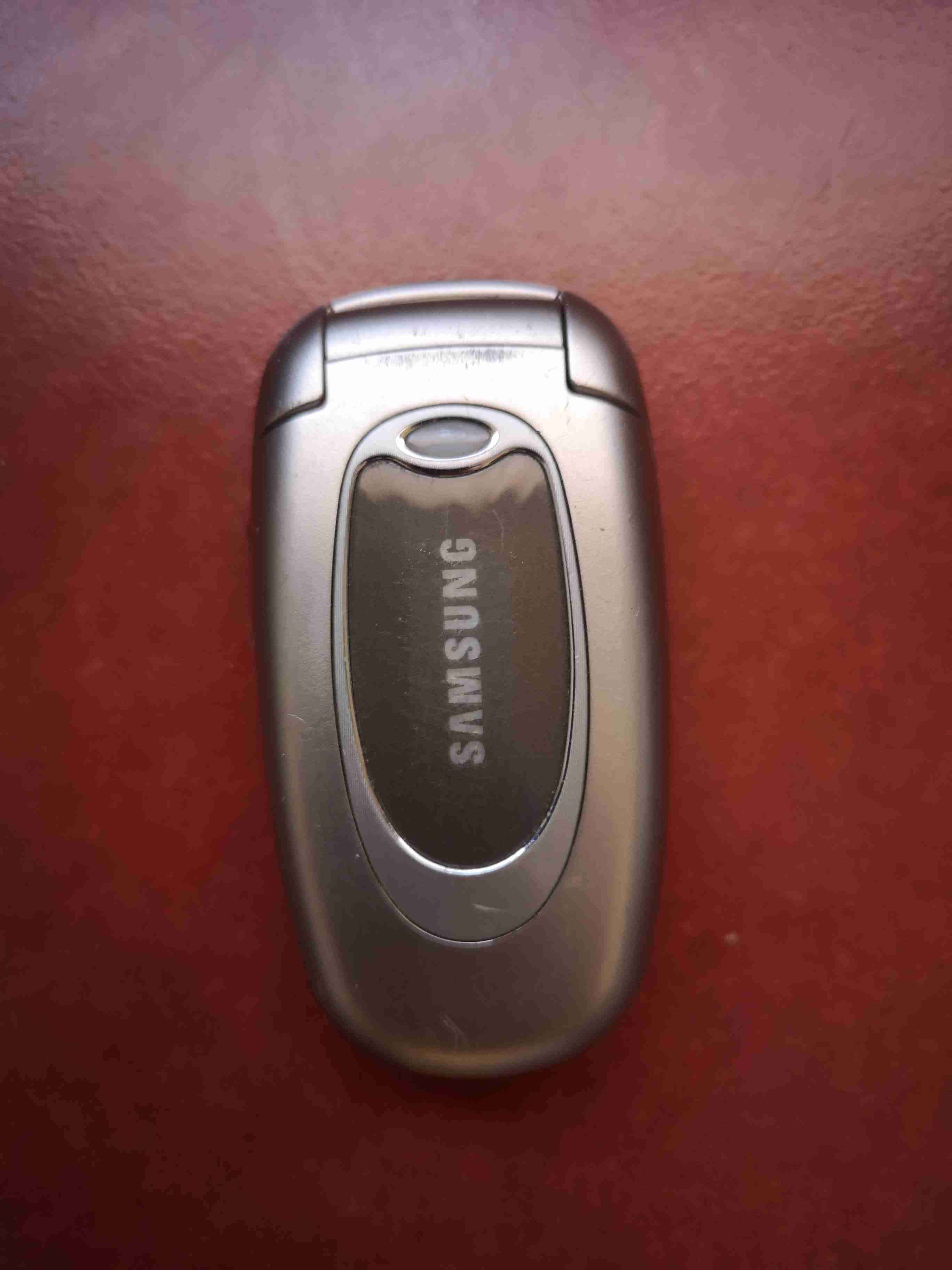 Celular Samsung SGH X480 plateado - miniatura 1