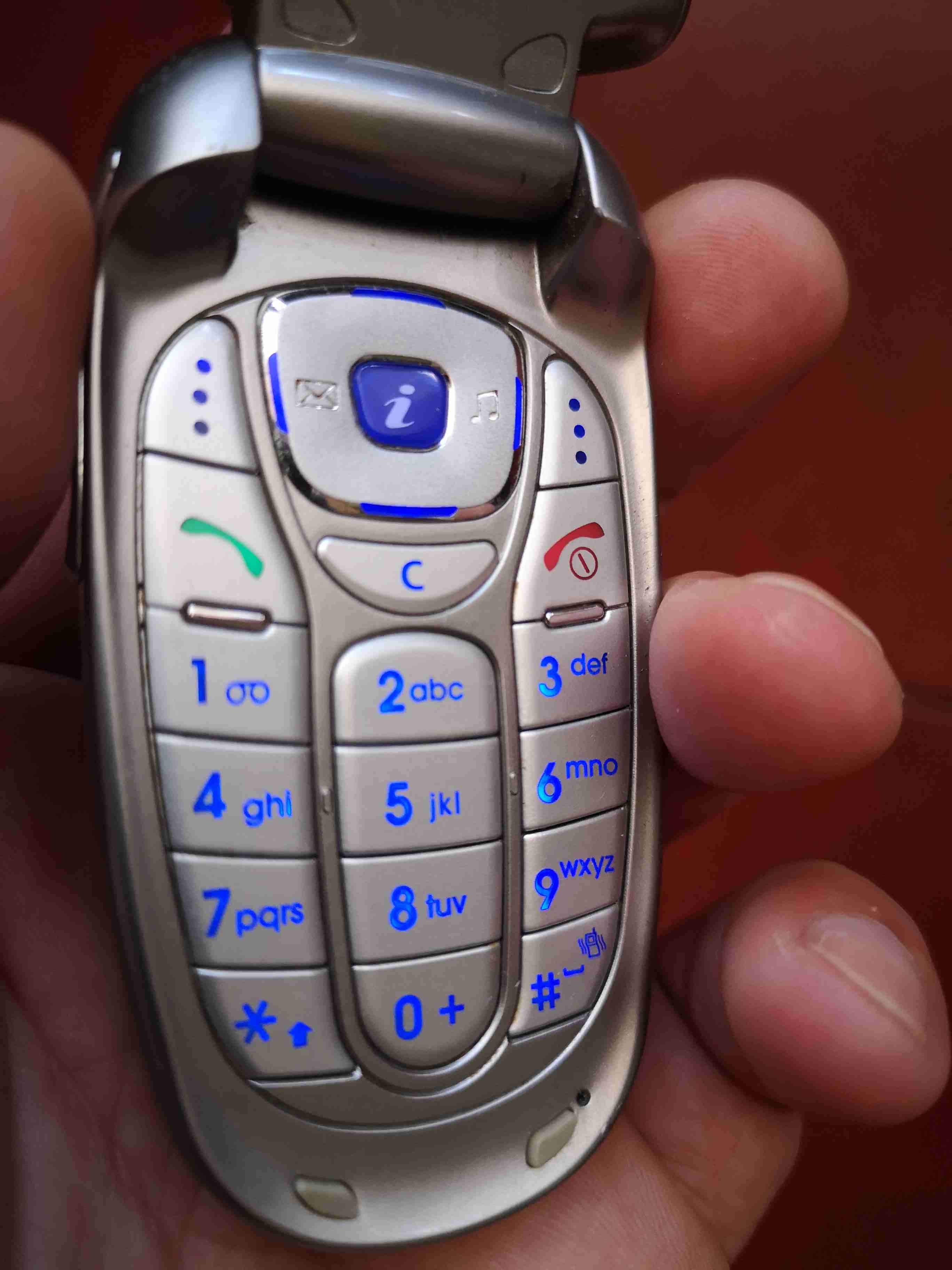 Celular Samsung SGH X480 plateado - miniatura 6