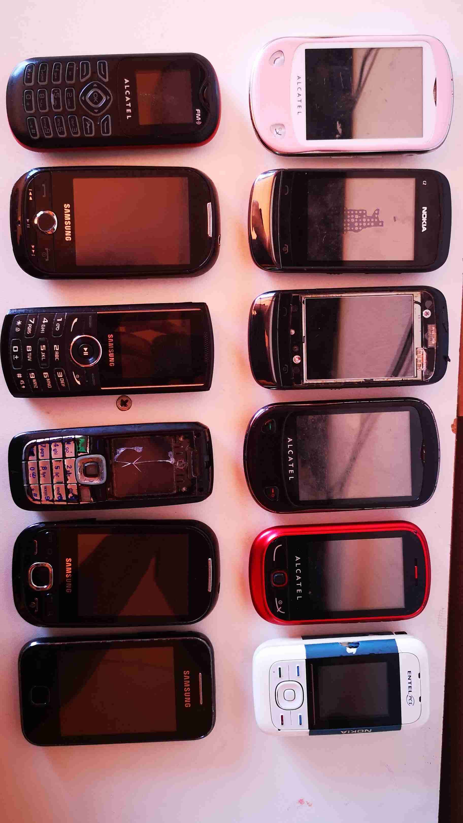 Lote de celulares antiguos - miniatura 2