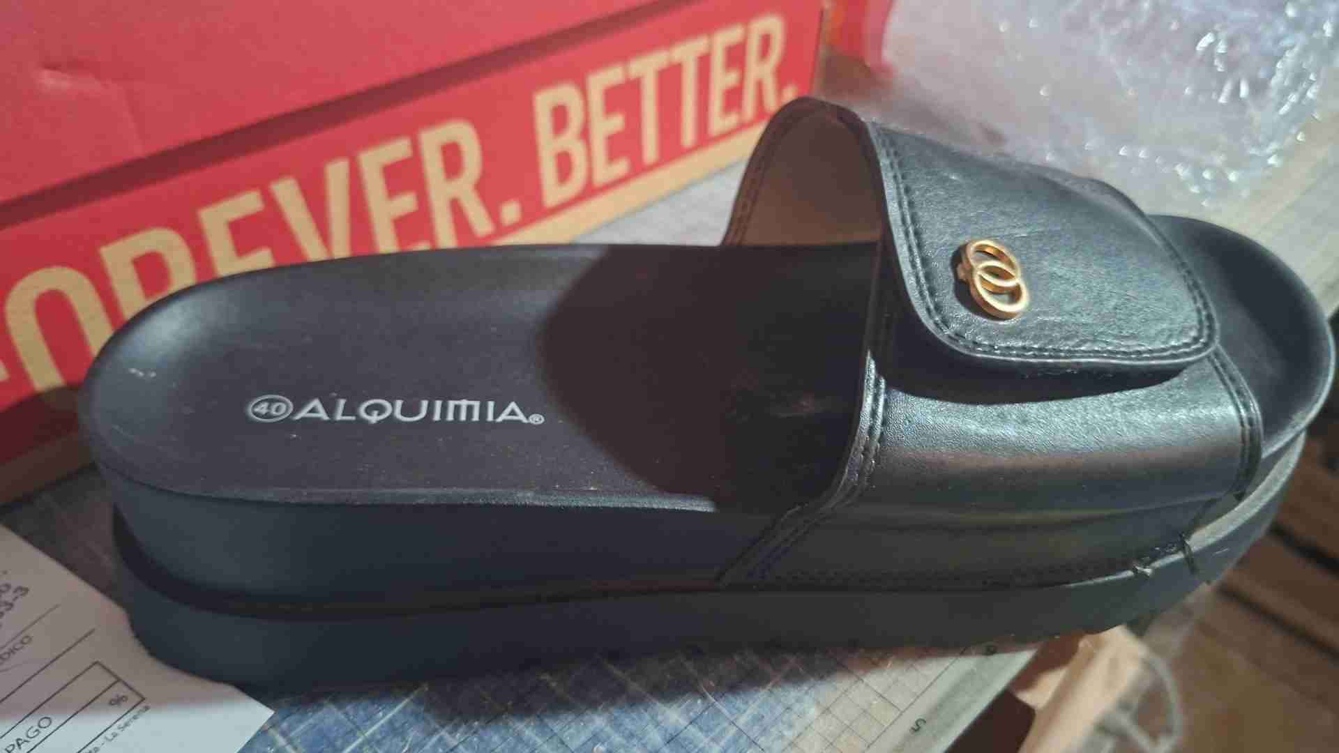 Sandalias negras Alquimia