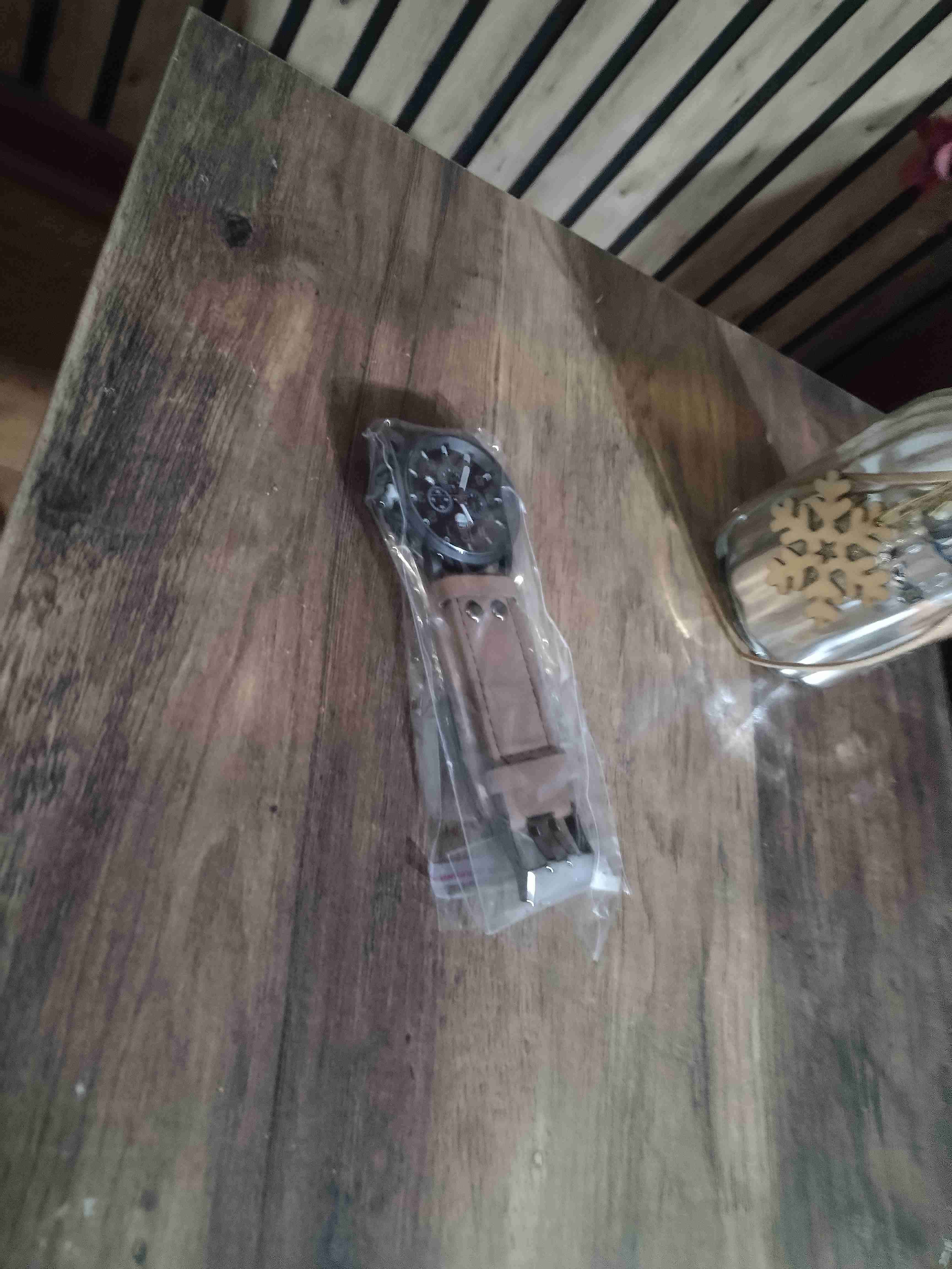 Reloj Análogo con correa marrón - miniatura 3