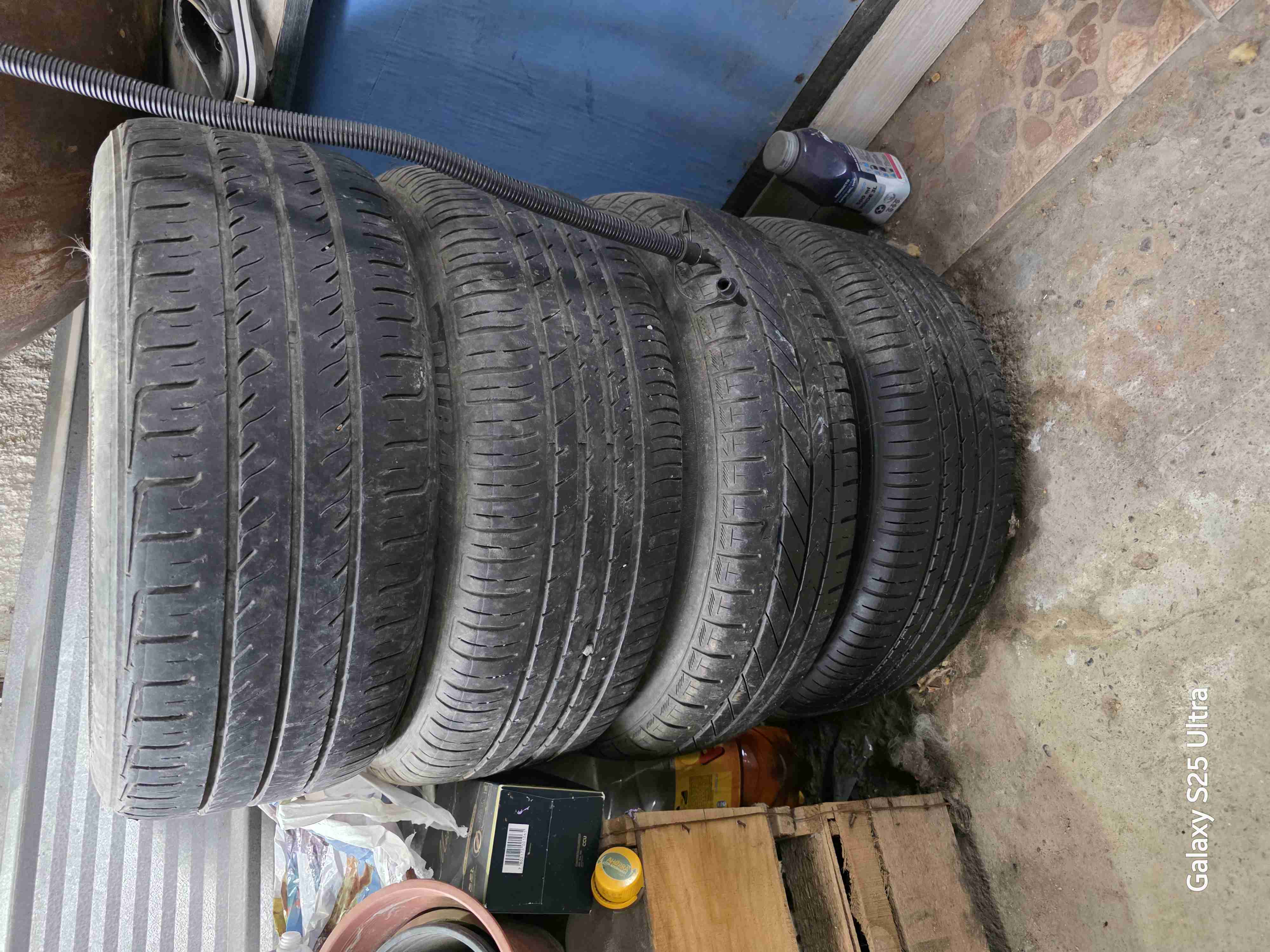 Auto Renault Clio rojo - miniatura 6