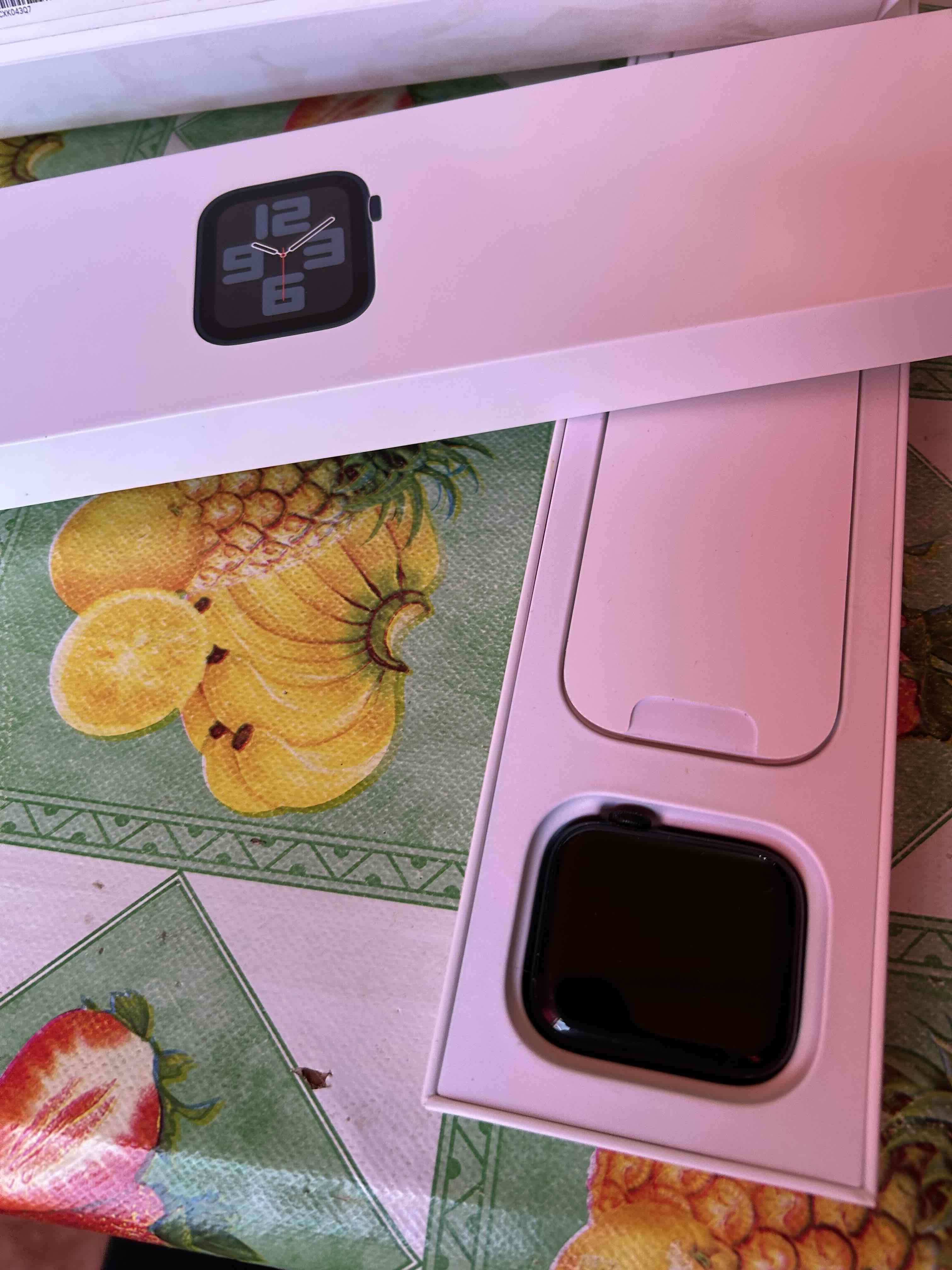 Apple Watch SE 2da Gen 44mm - miniatura 2