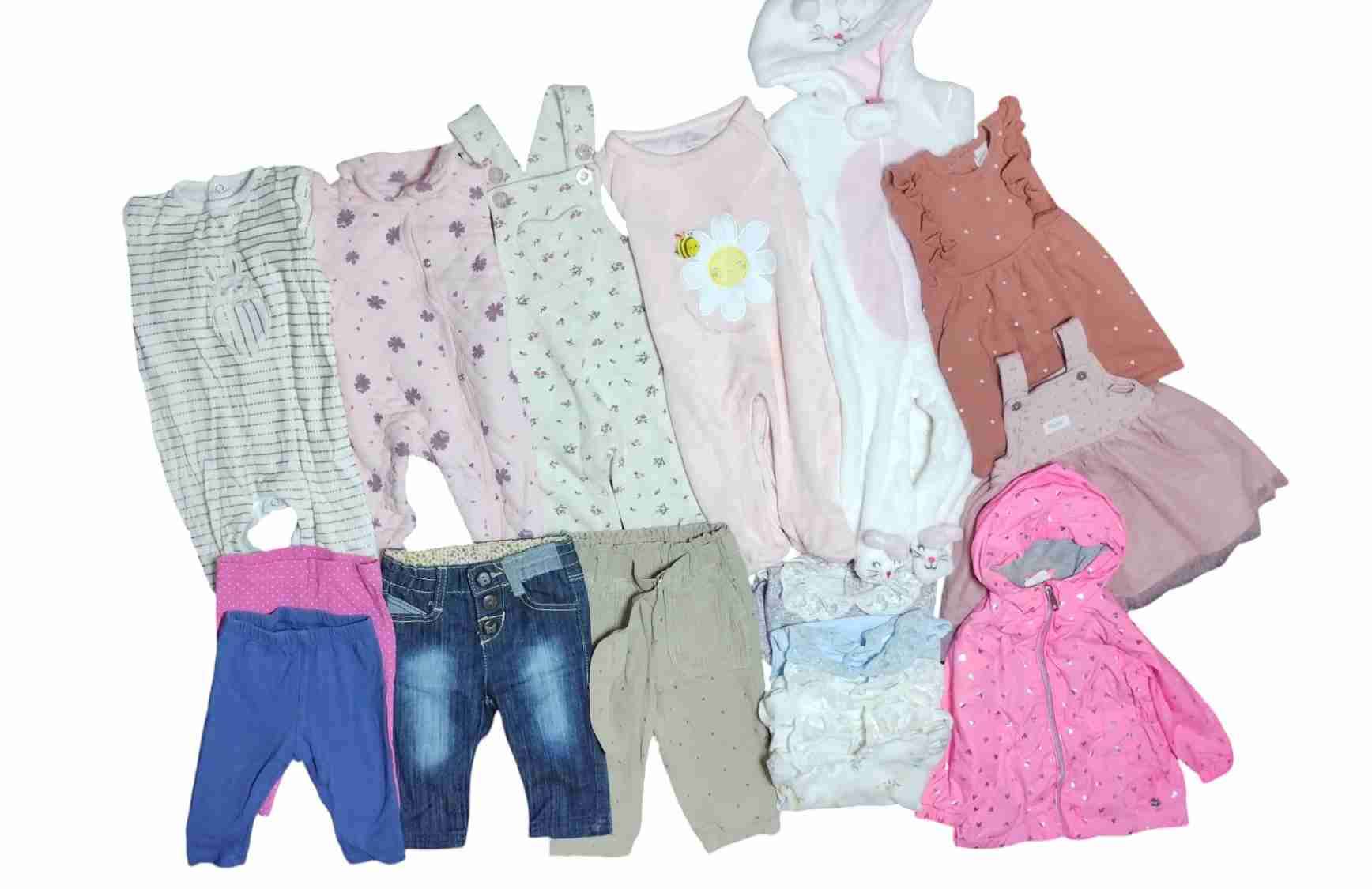 Ropa bebé variada segunda mano