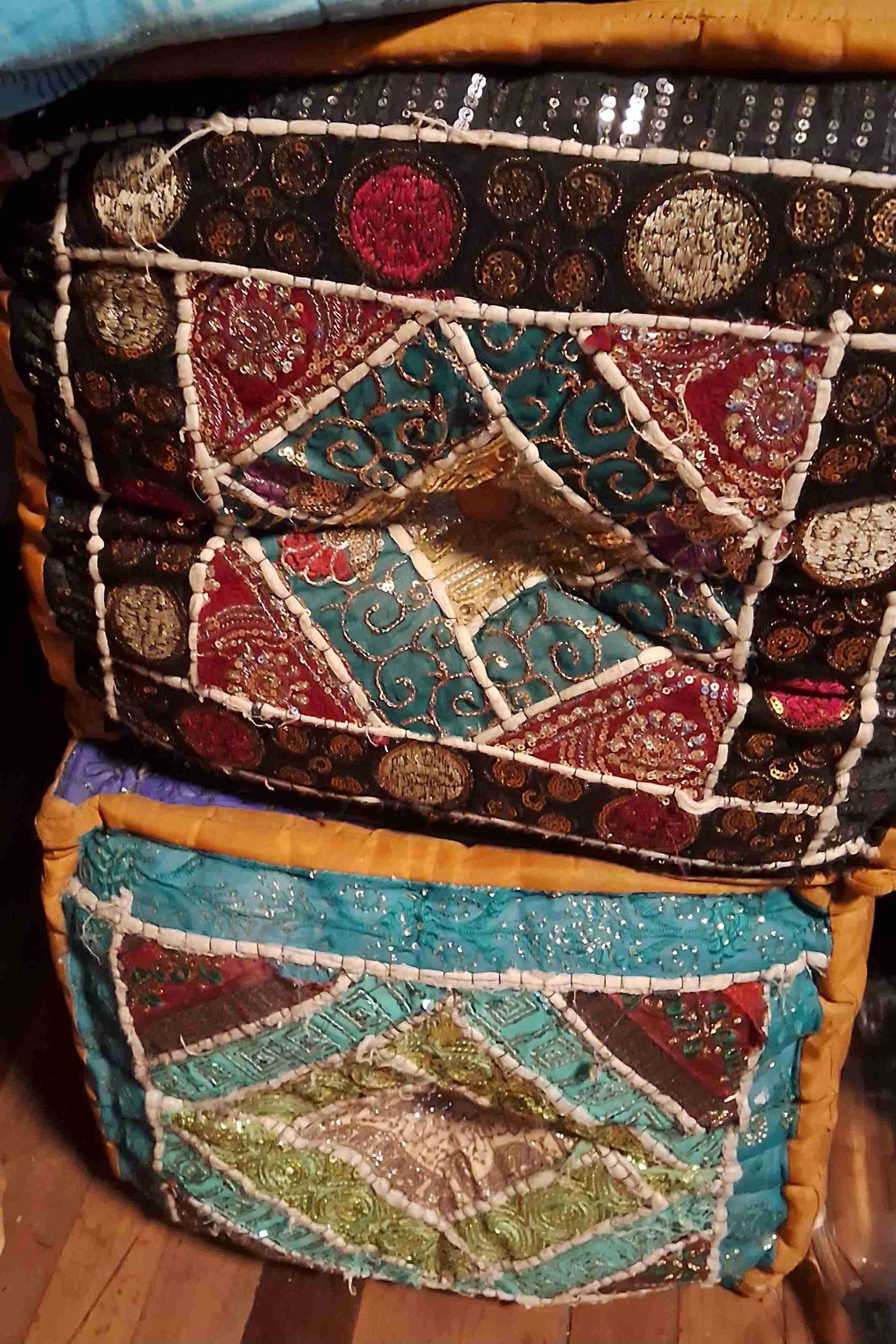 Puf otomano vintage - miniatura 2