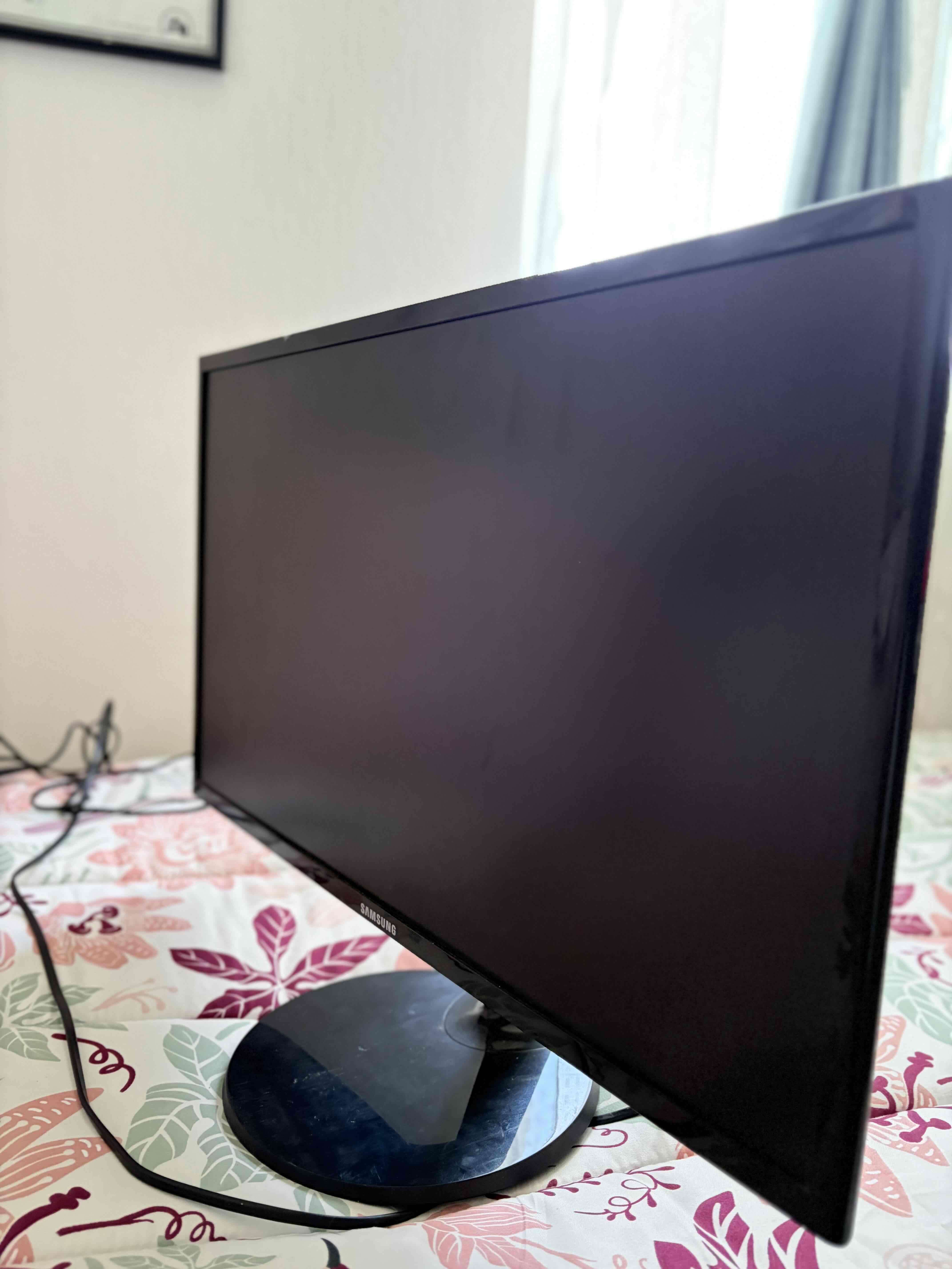 Monitor Samsung 24 pulgadas - miniatura 1