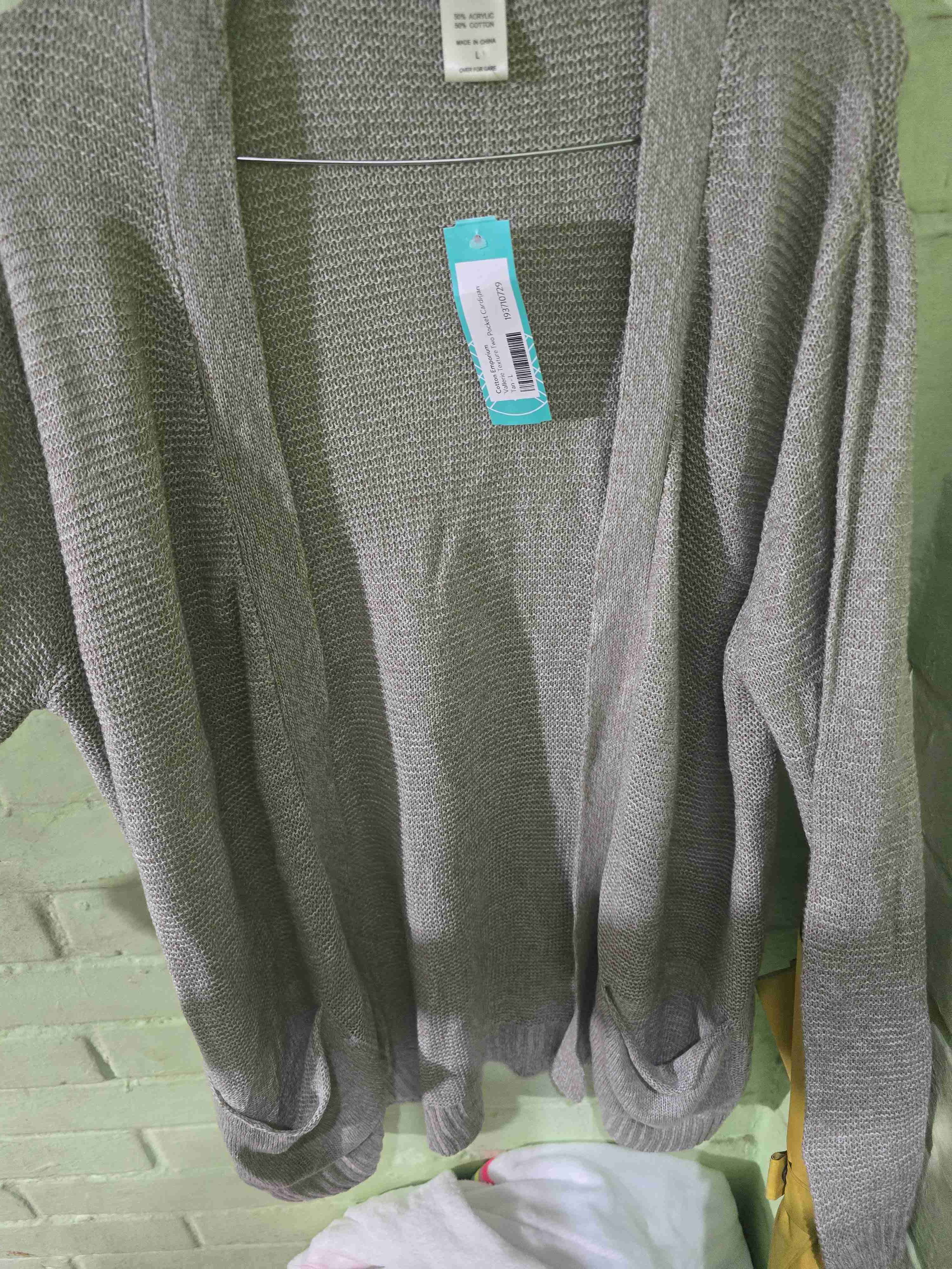 Cardigan gris estilo abierto - miniatura 2