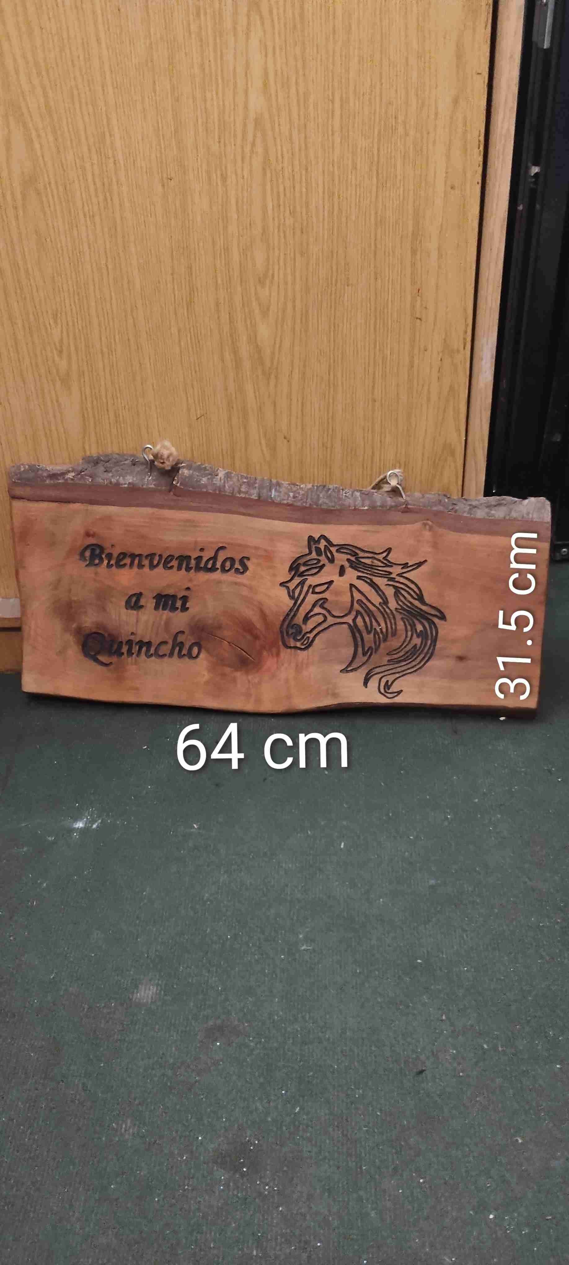 Letrero de Quincho Madera