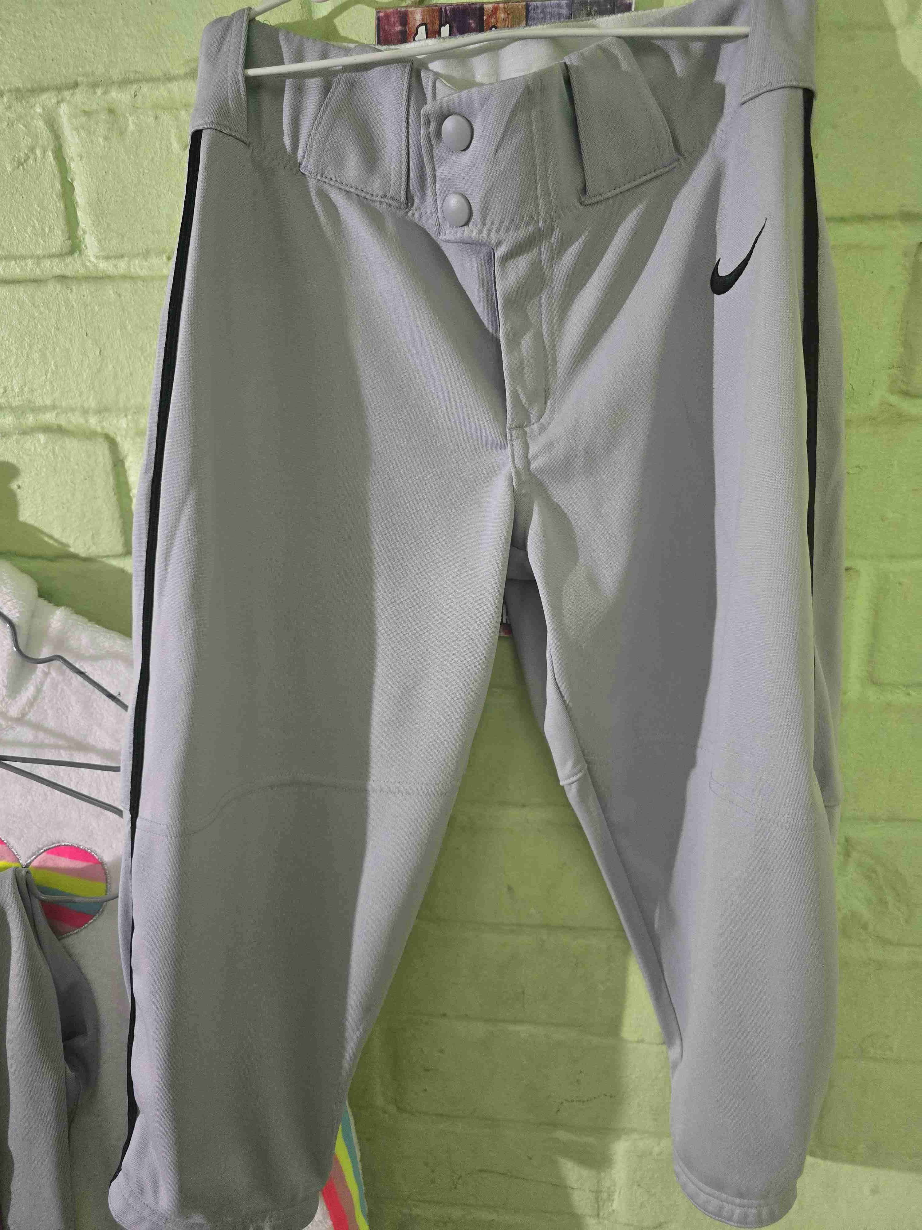 Pantalones deportivos Nike grises - miniatura 1