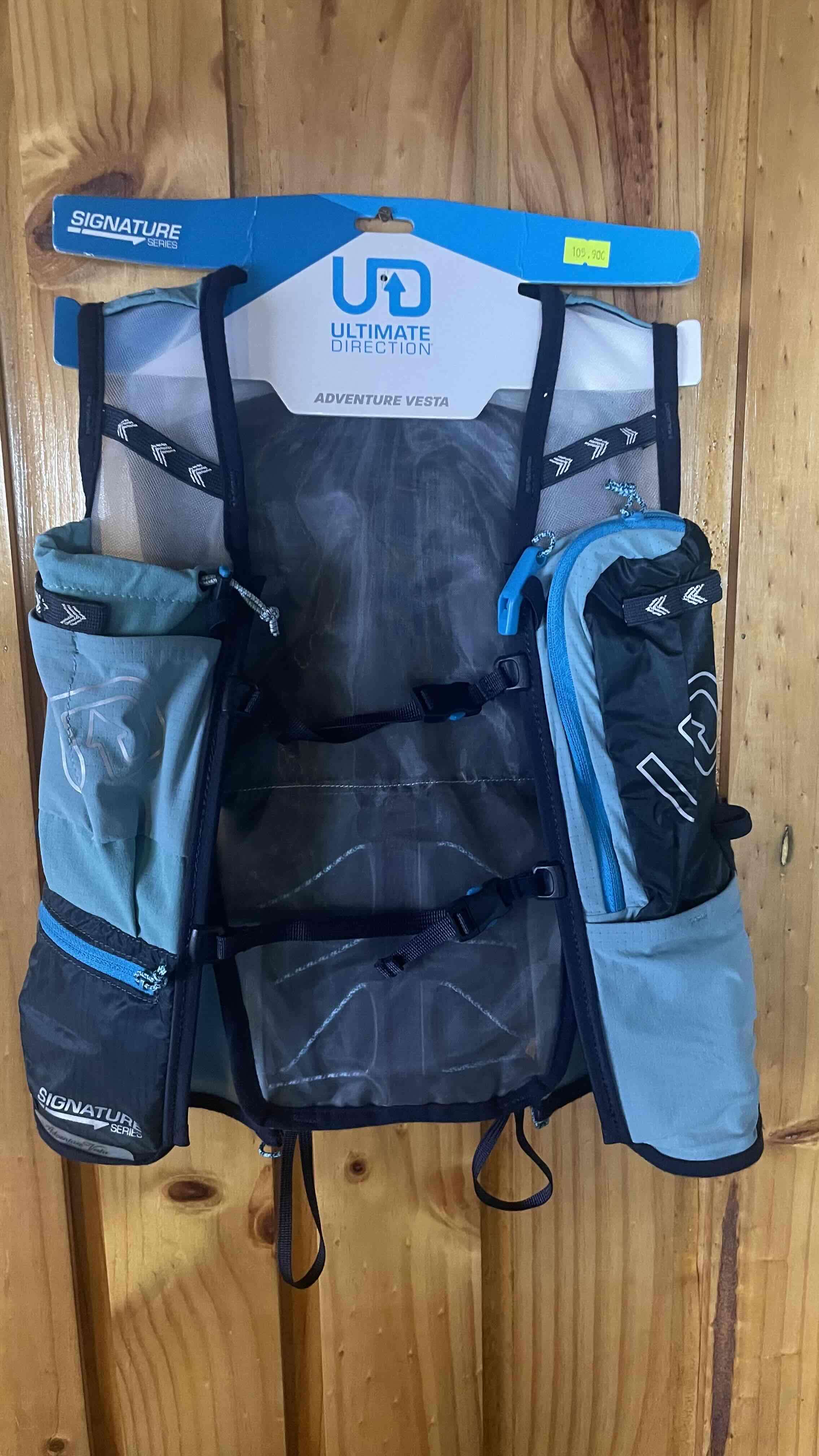 Mochila hidratación UD (nueva con etiqueta) - miniatura 1