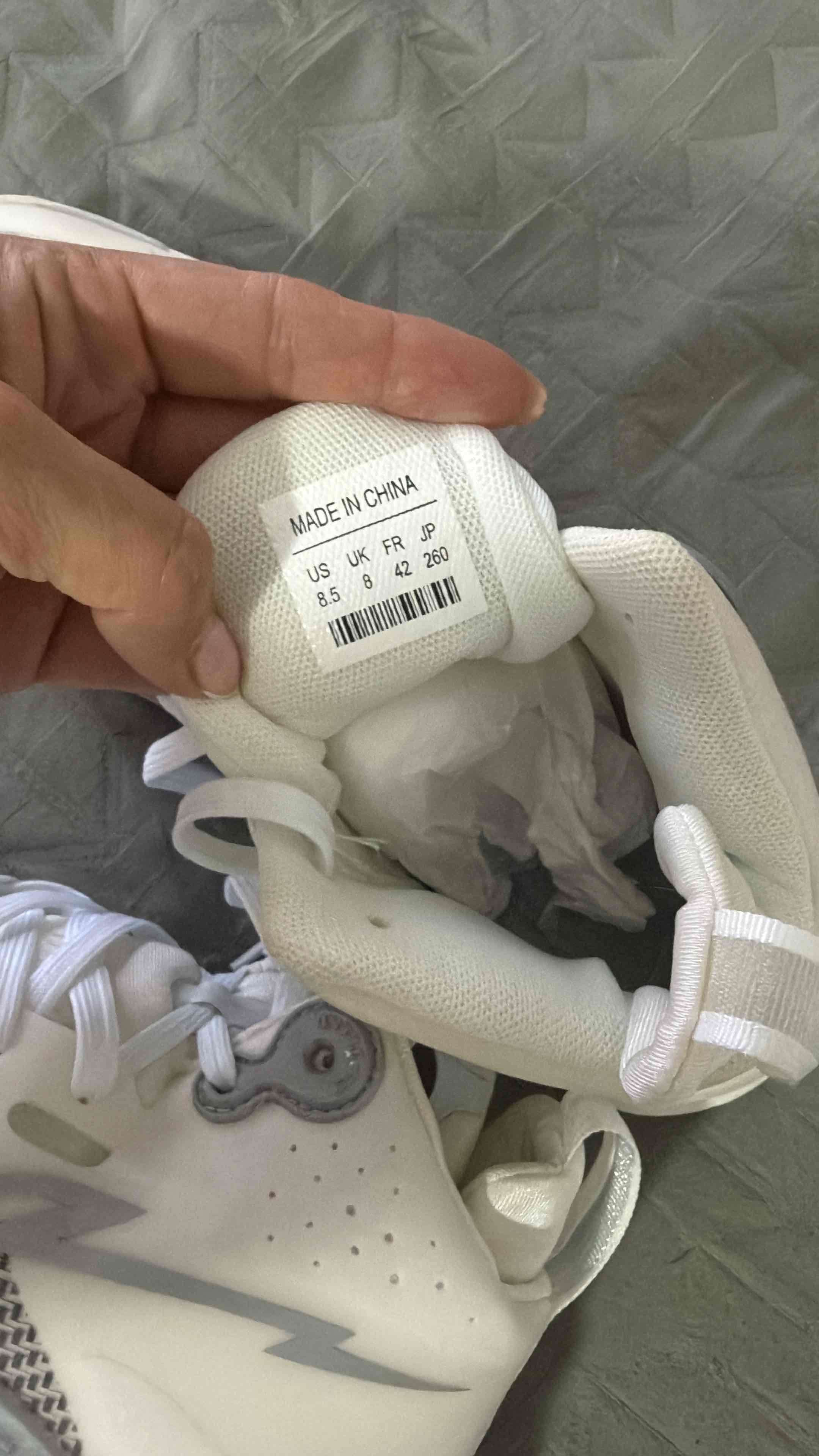 Zapatillas deportivas blancas - miniatura 2