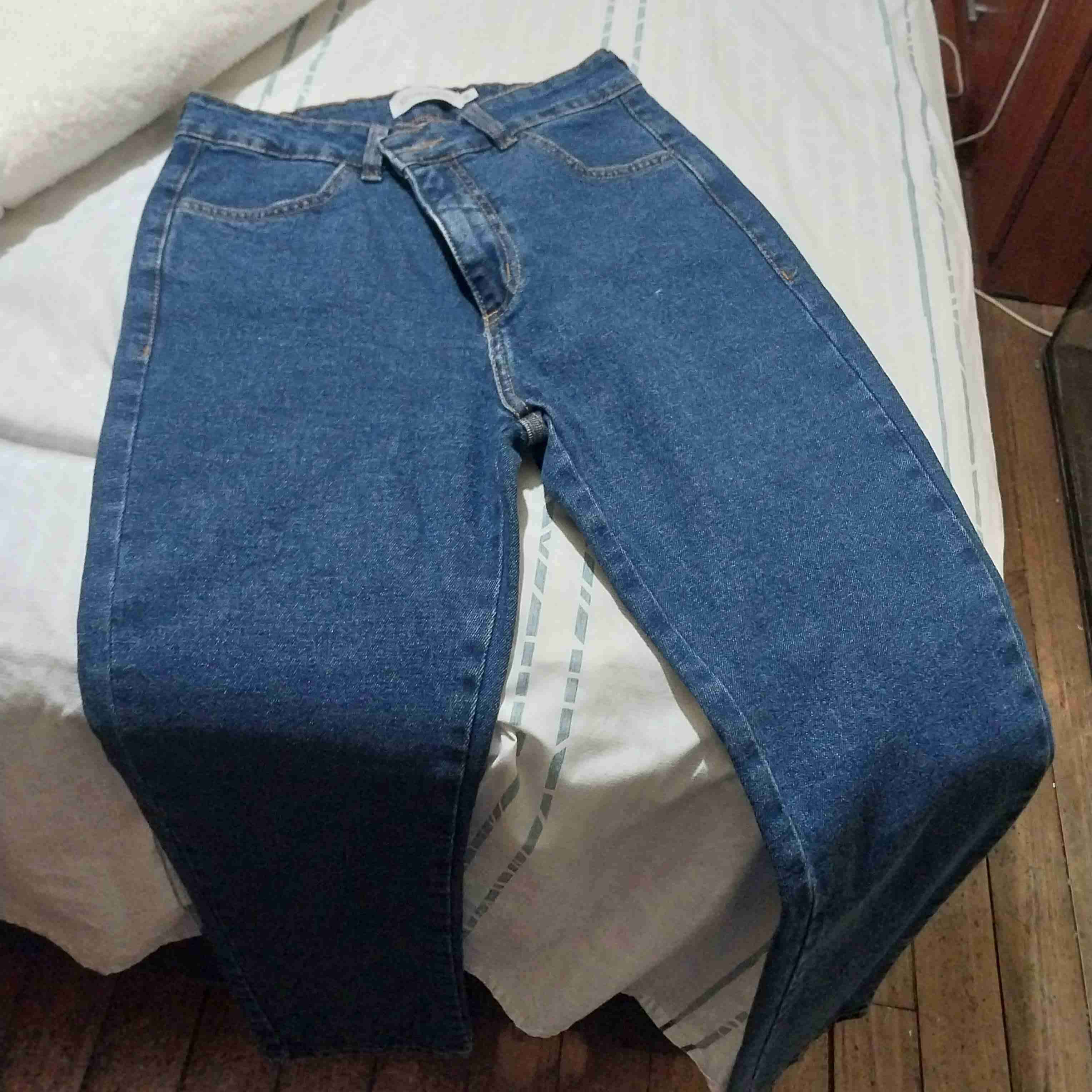 Jeans azul de mezclilla - miniatura 2