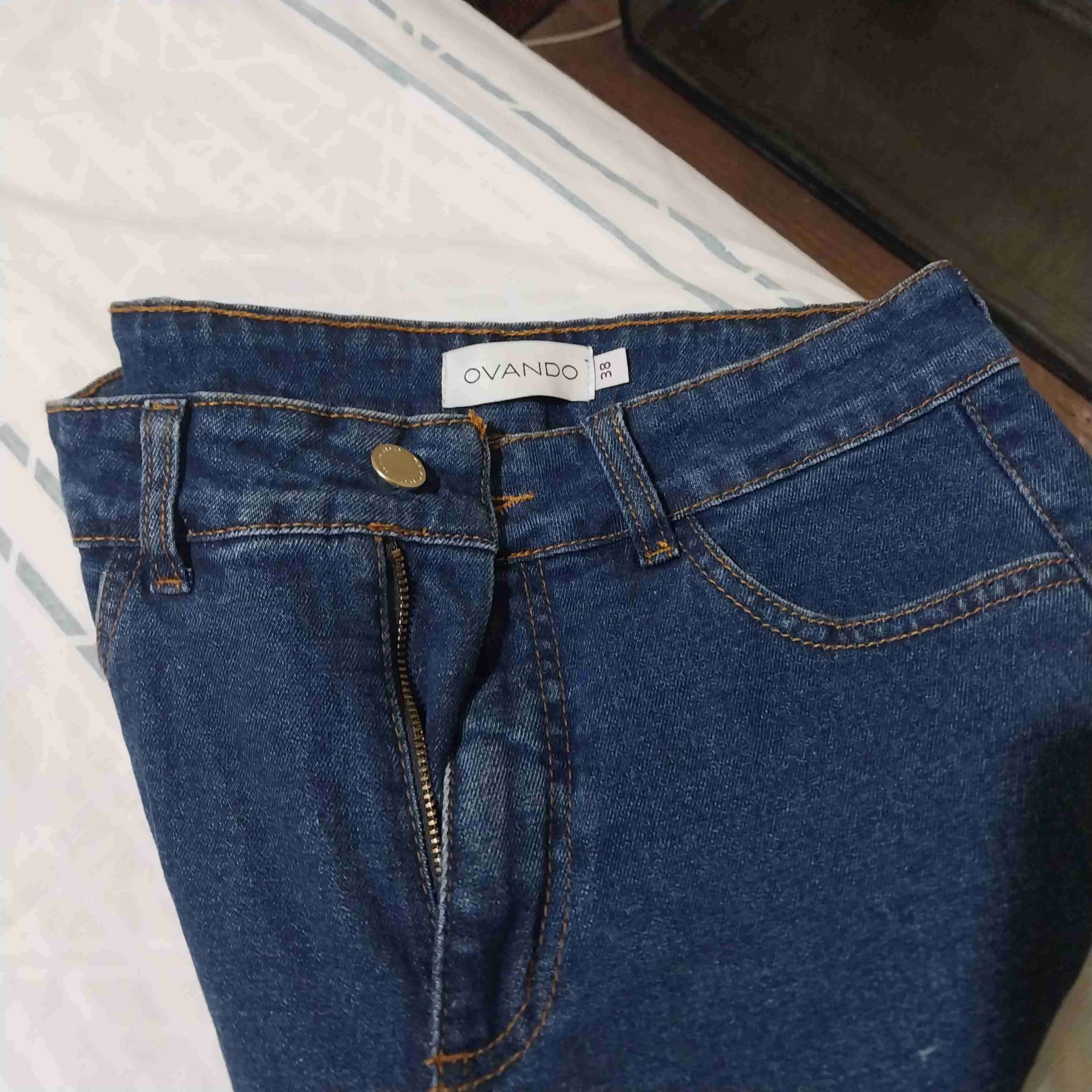 Jeans azul de mezclilla - miniatura 3