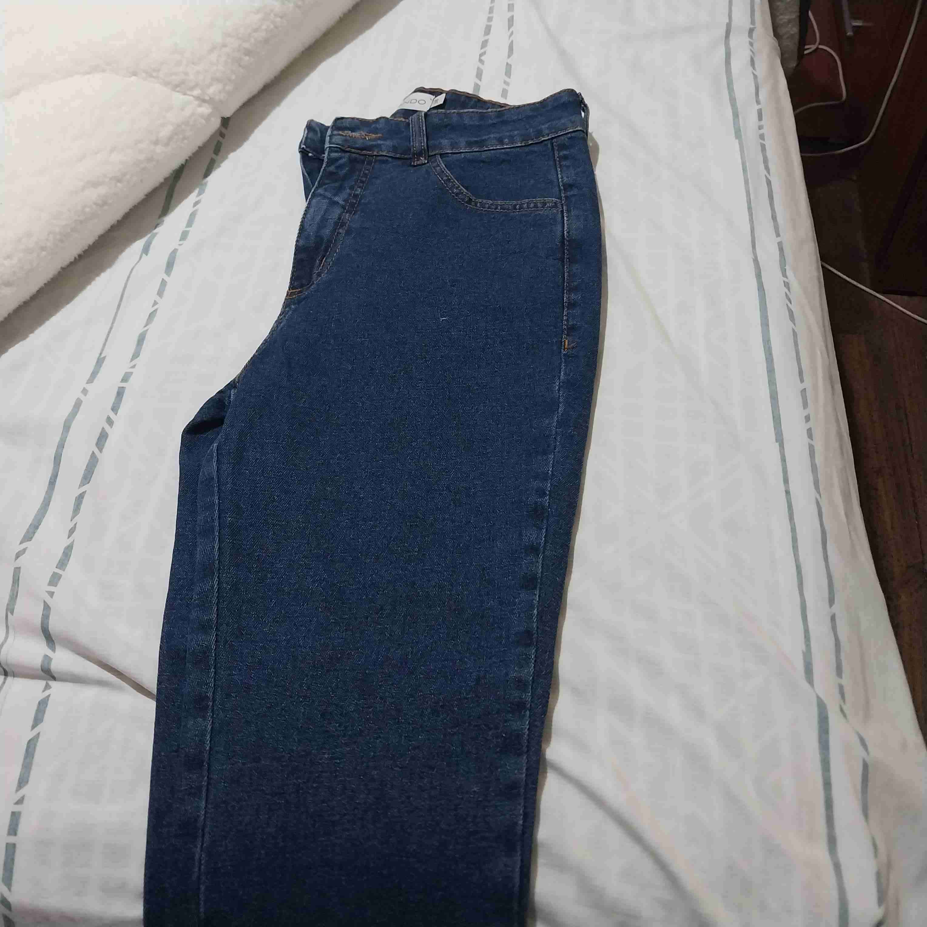 Jeans azul de mezclilla - miniatura 4