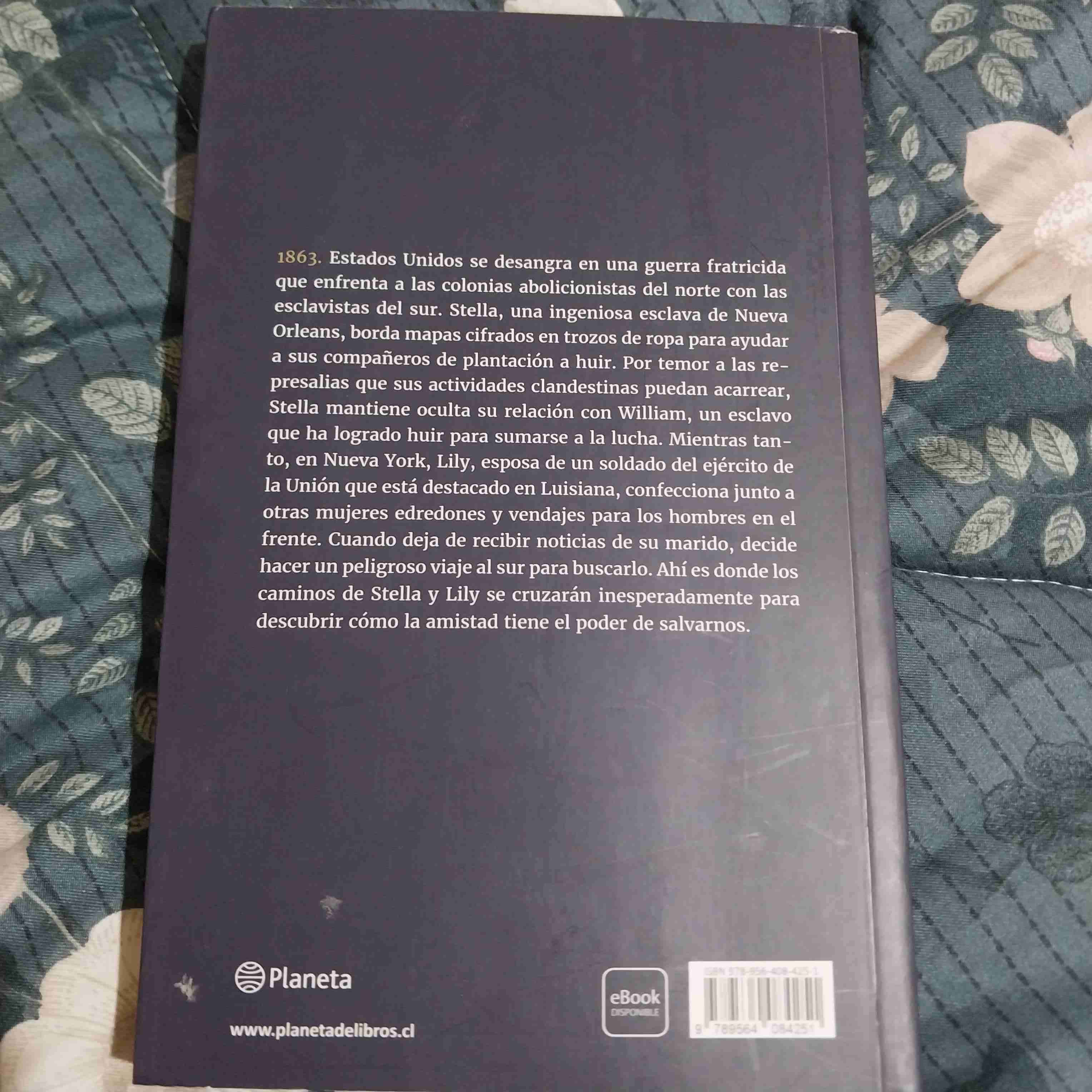 Libro 'Las recolectoras de hilos' - miniatura 2