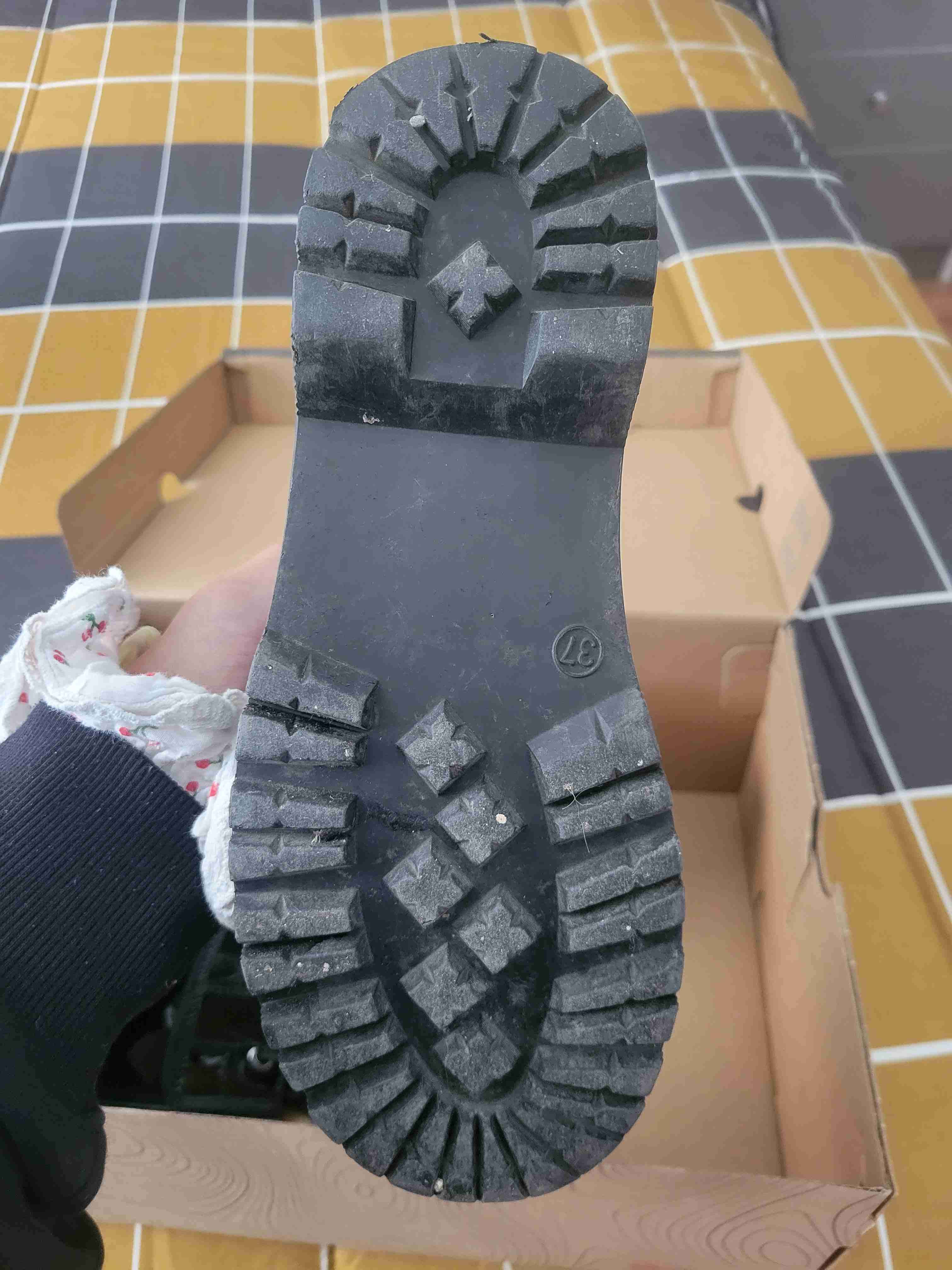 Botas negras plataforma charol - miniatura 3