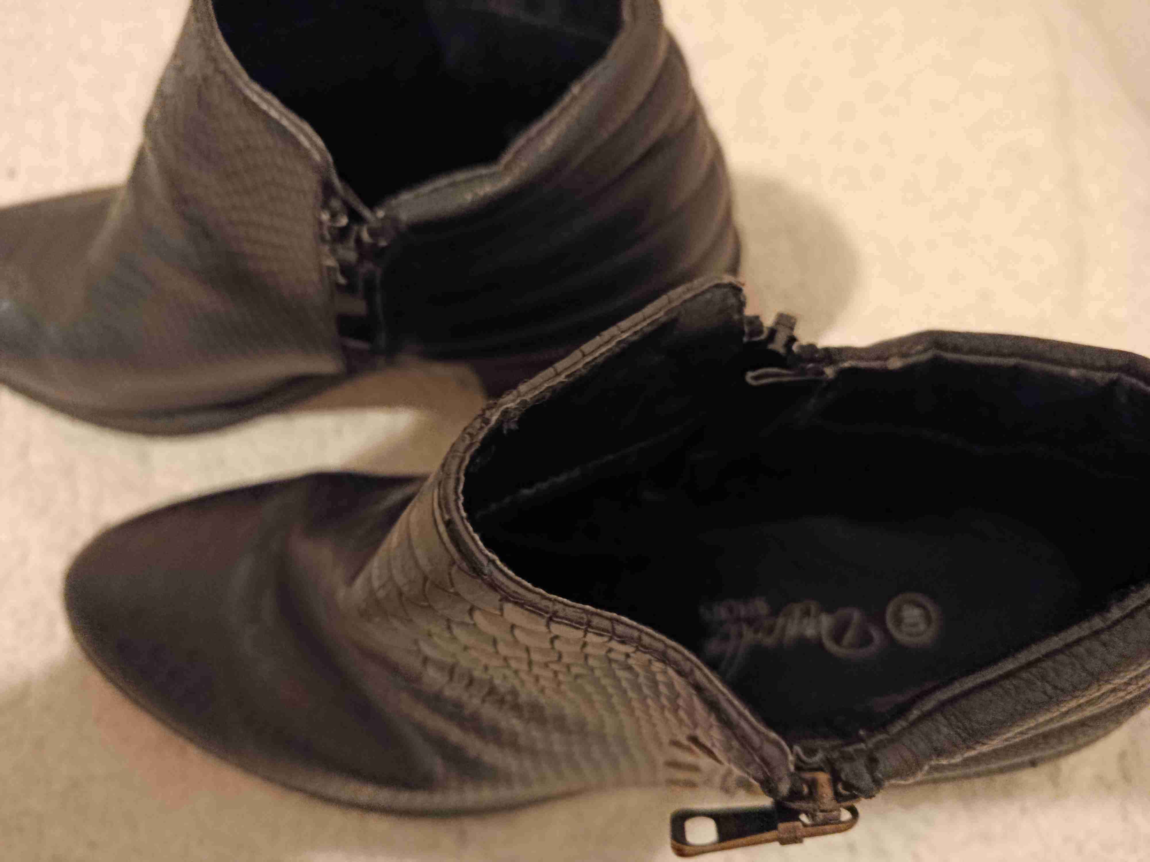 Botines negros texturizados - miniatura 2