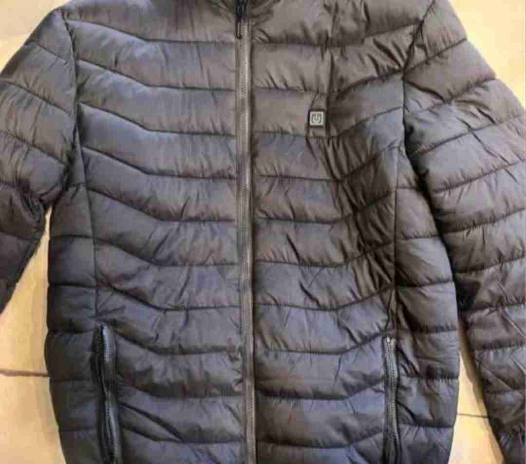 Chaqueta térmica negra - miniatura 2