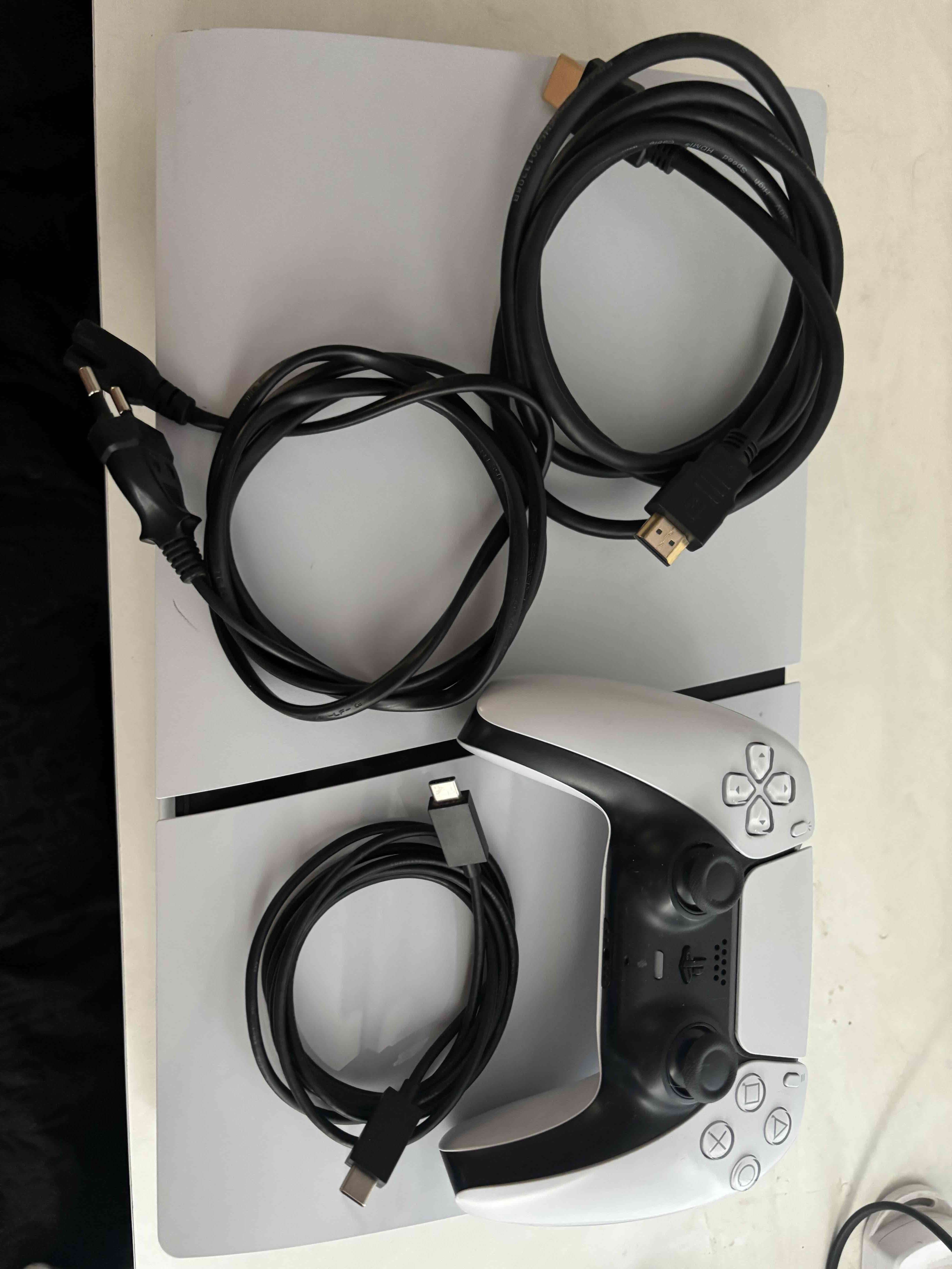 Consola Playstation 5 1TB - miniatura 1