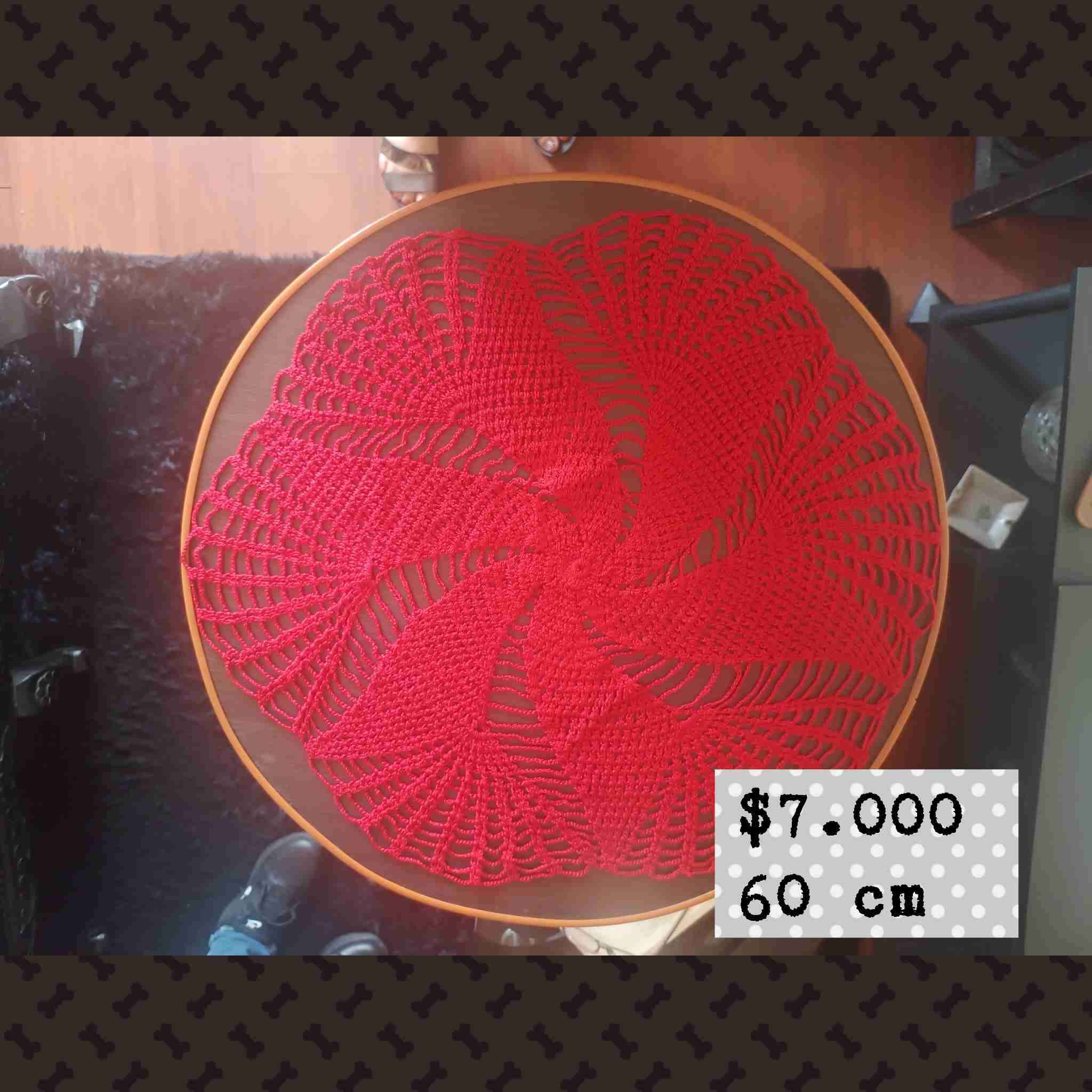 Centro de mesa tejido rojo