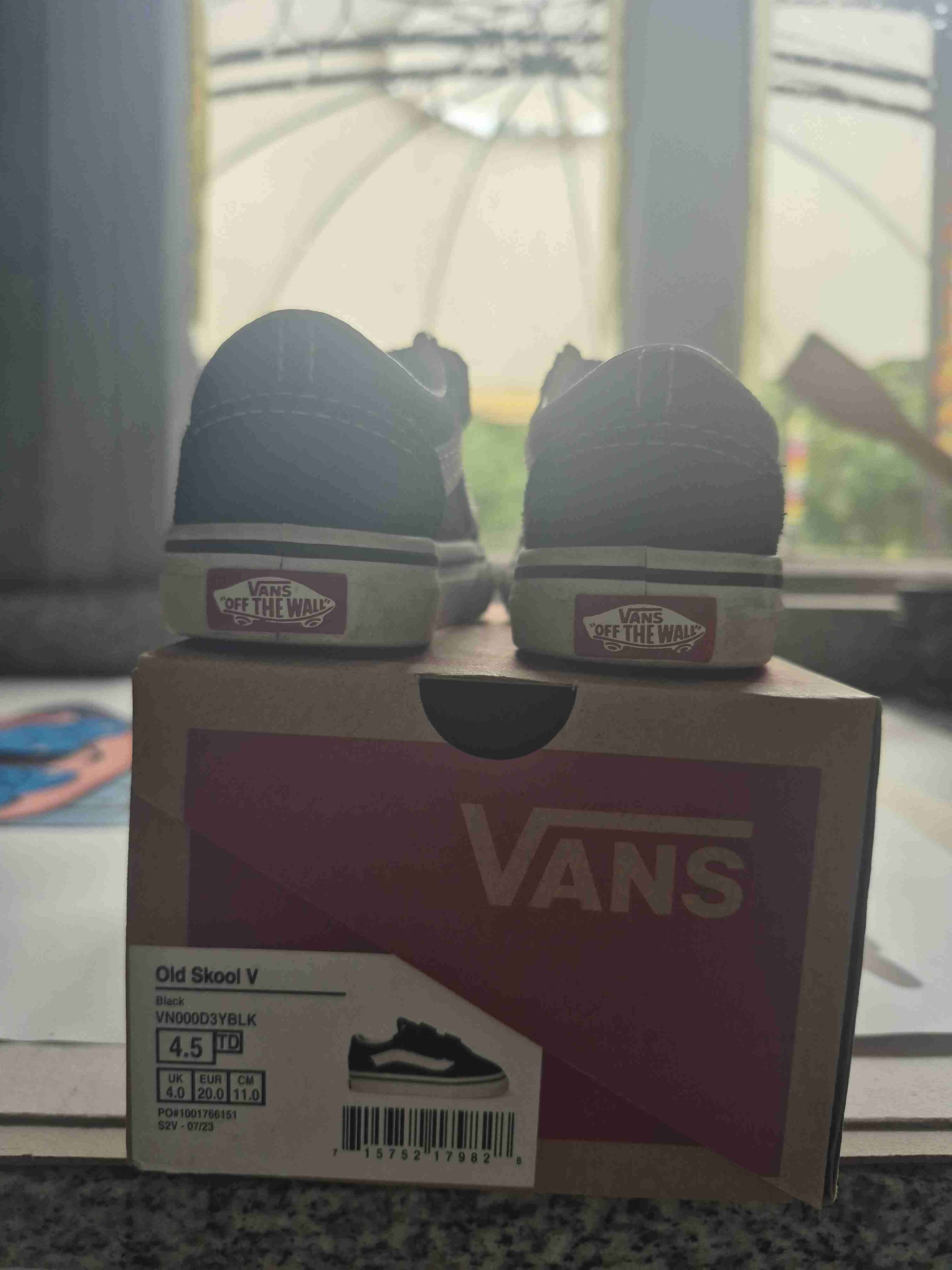 Zapatillas negras para bebé - miniatura 4