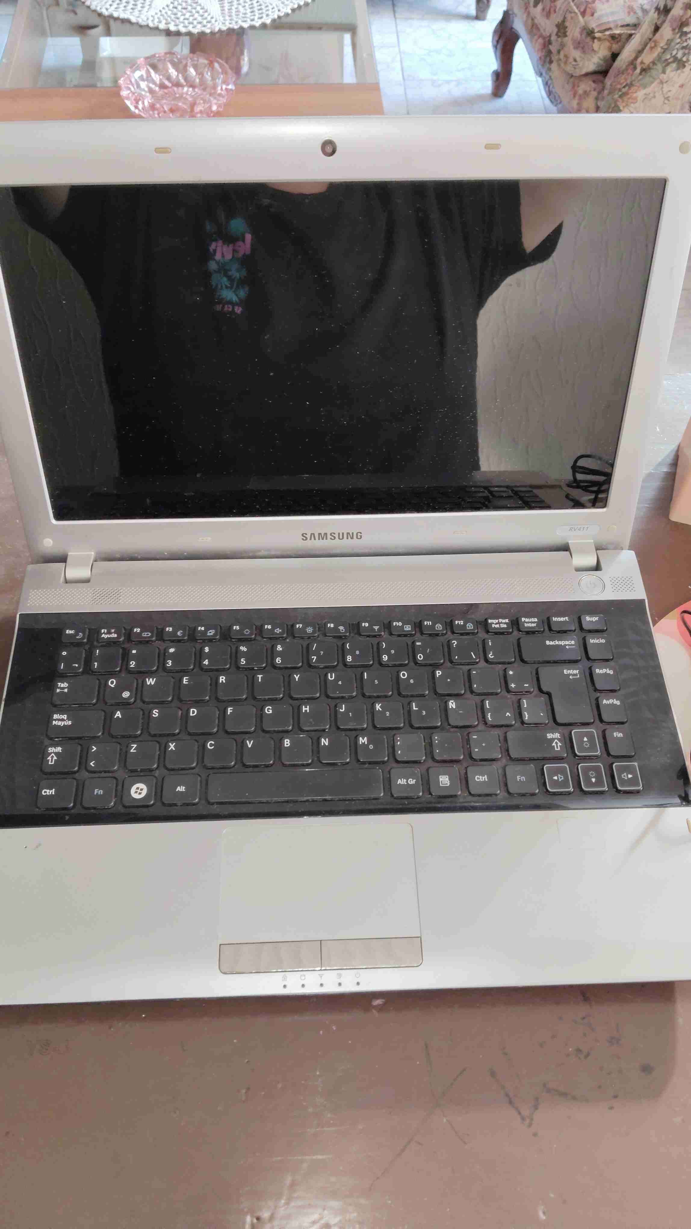 Laptop Samsung con monitor LG - miniatura 5