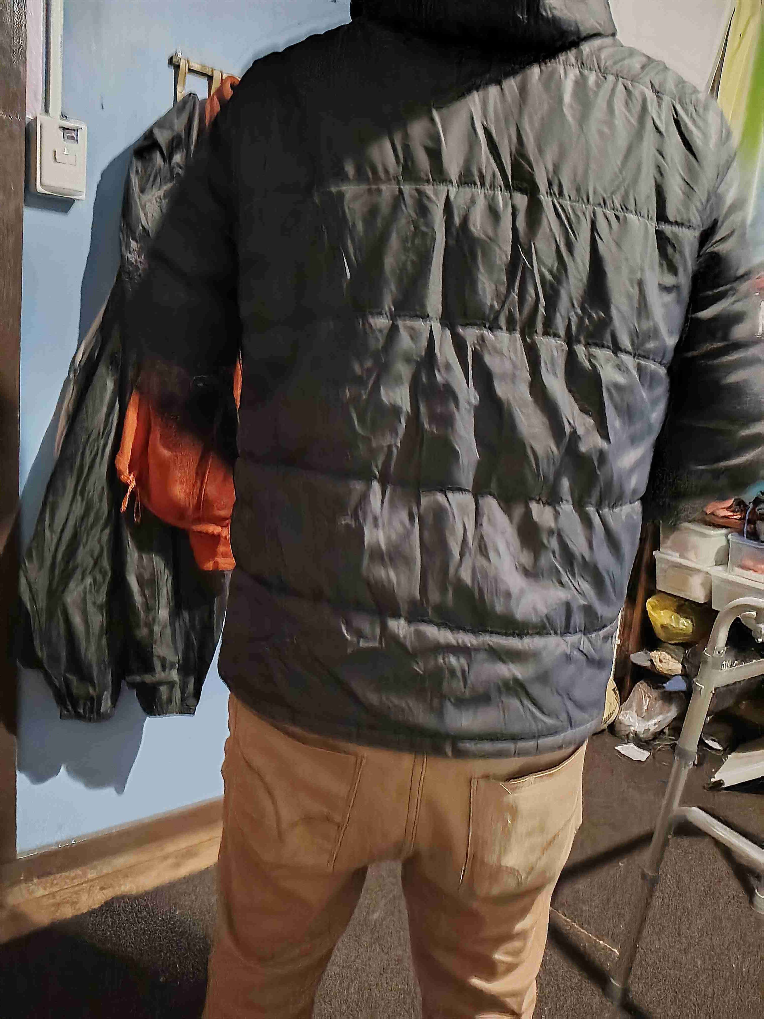 Chaqueta térmica negra - miniatura 2