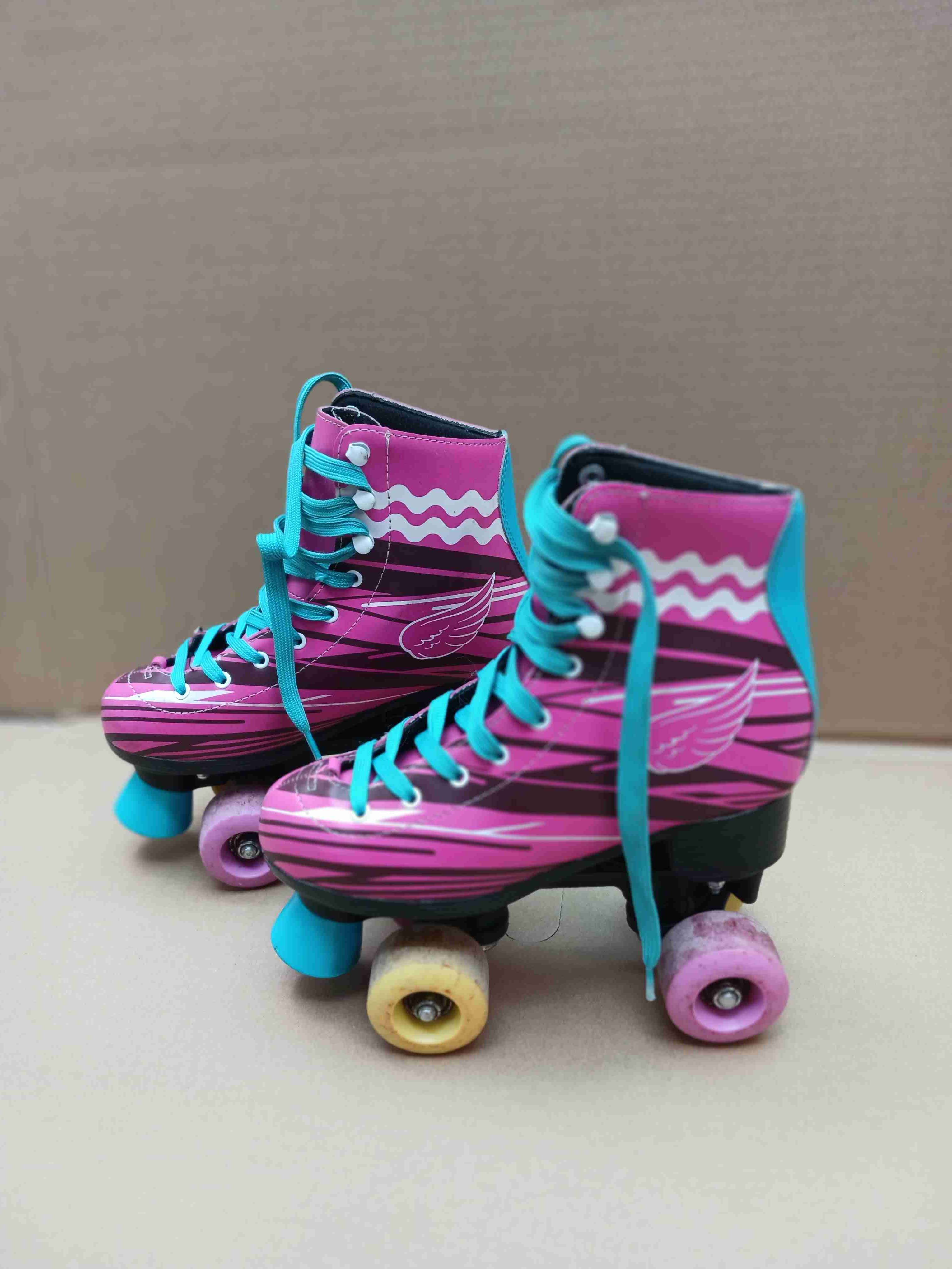 Patines  retro 4 ruedas - miniatura 1