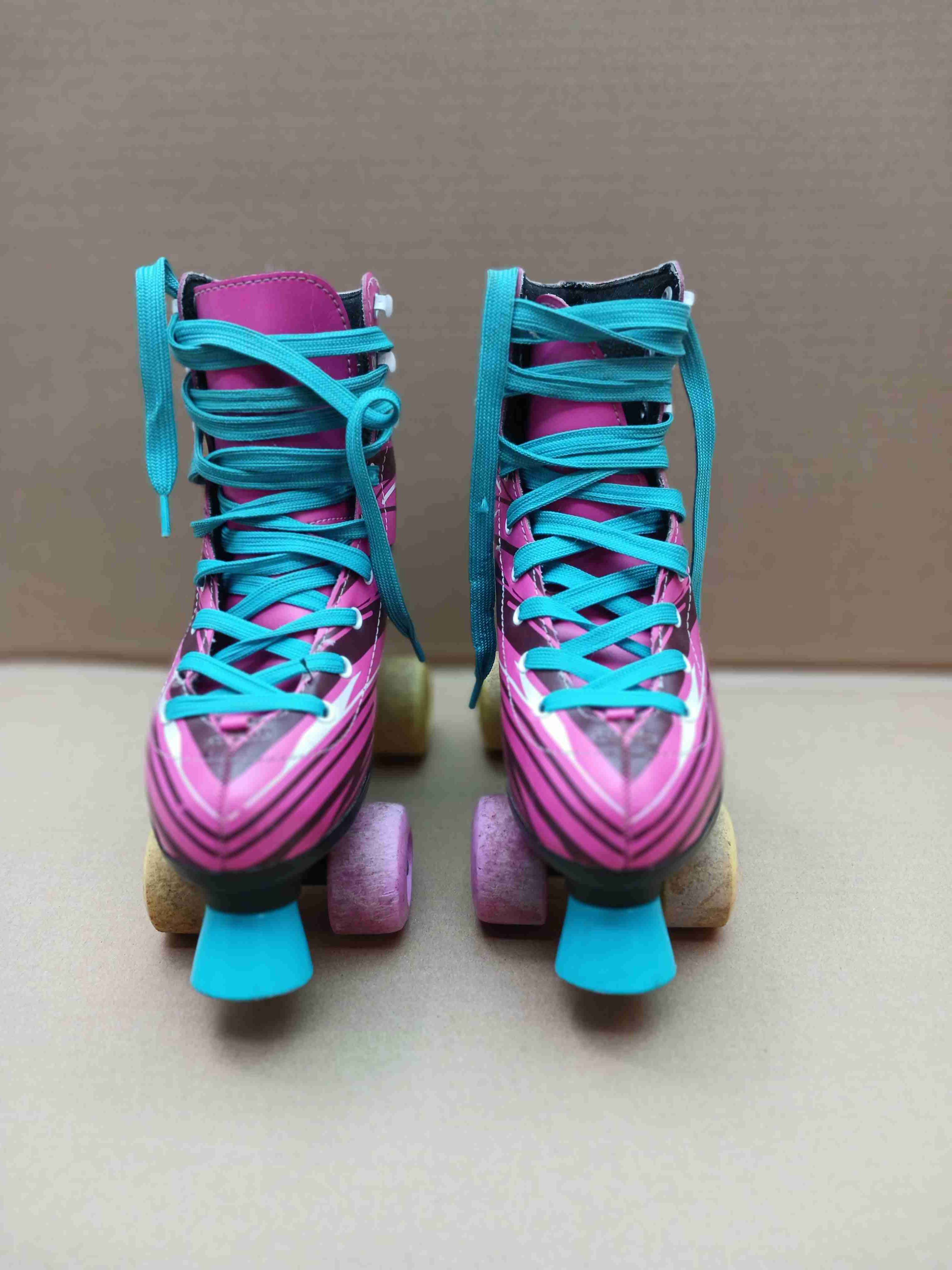 Patines  retro 4 ruedas - miniatura 3