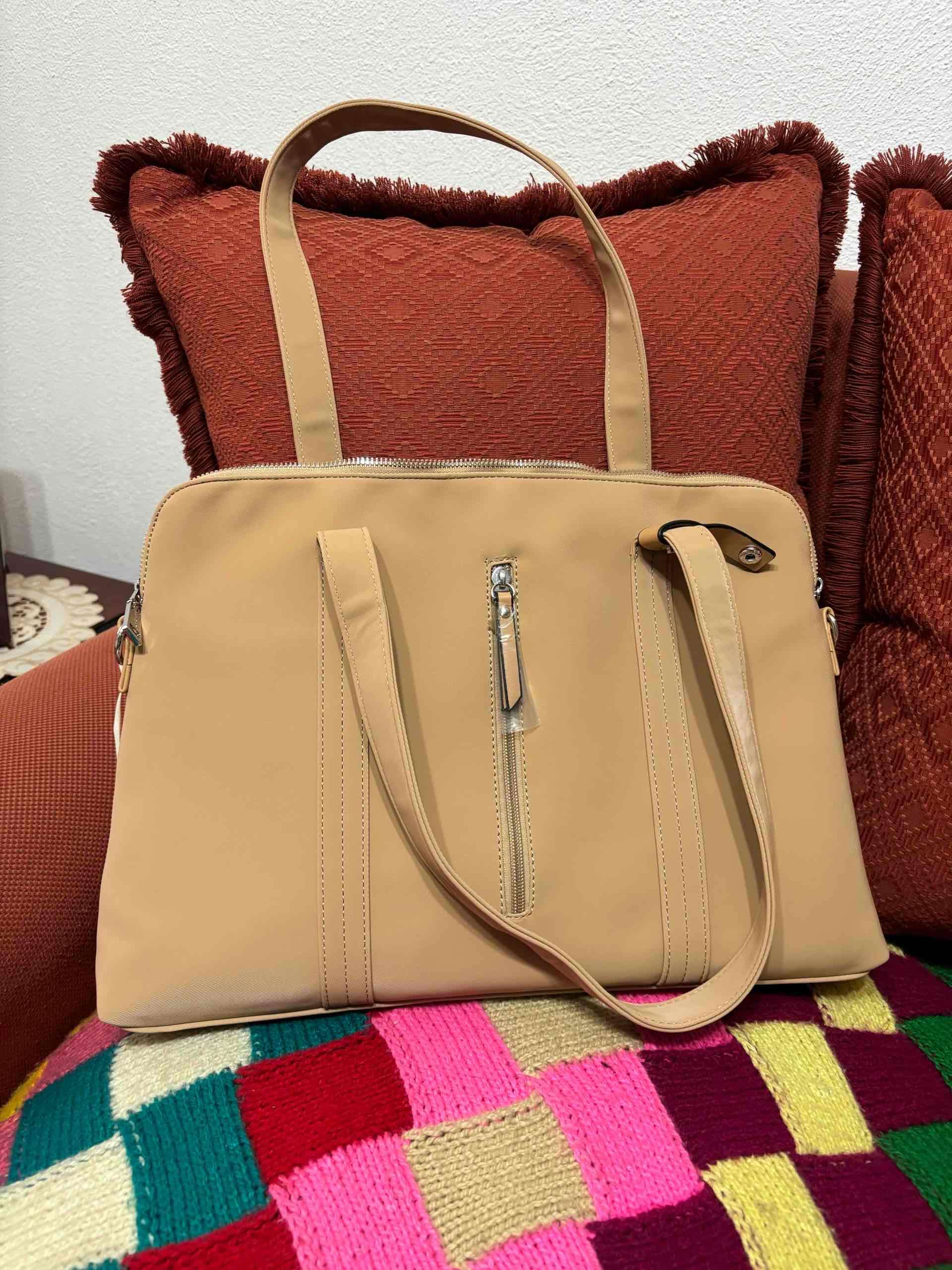Bolso beige Secret elegante - miniatura 3
