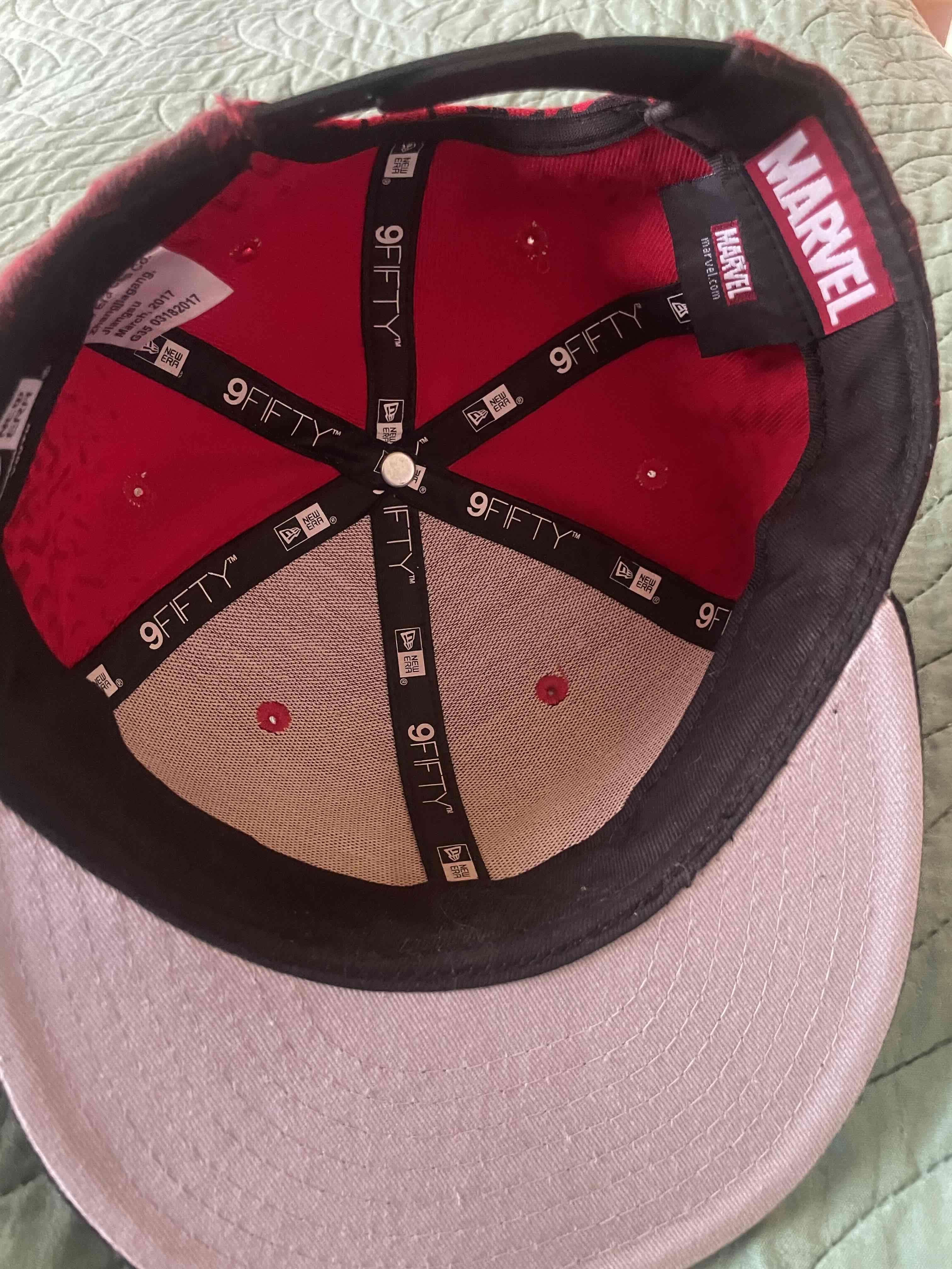 Gorra roja Deadpool - miniatura 2