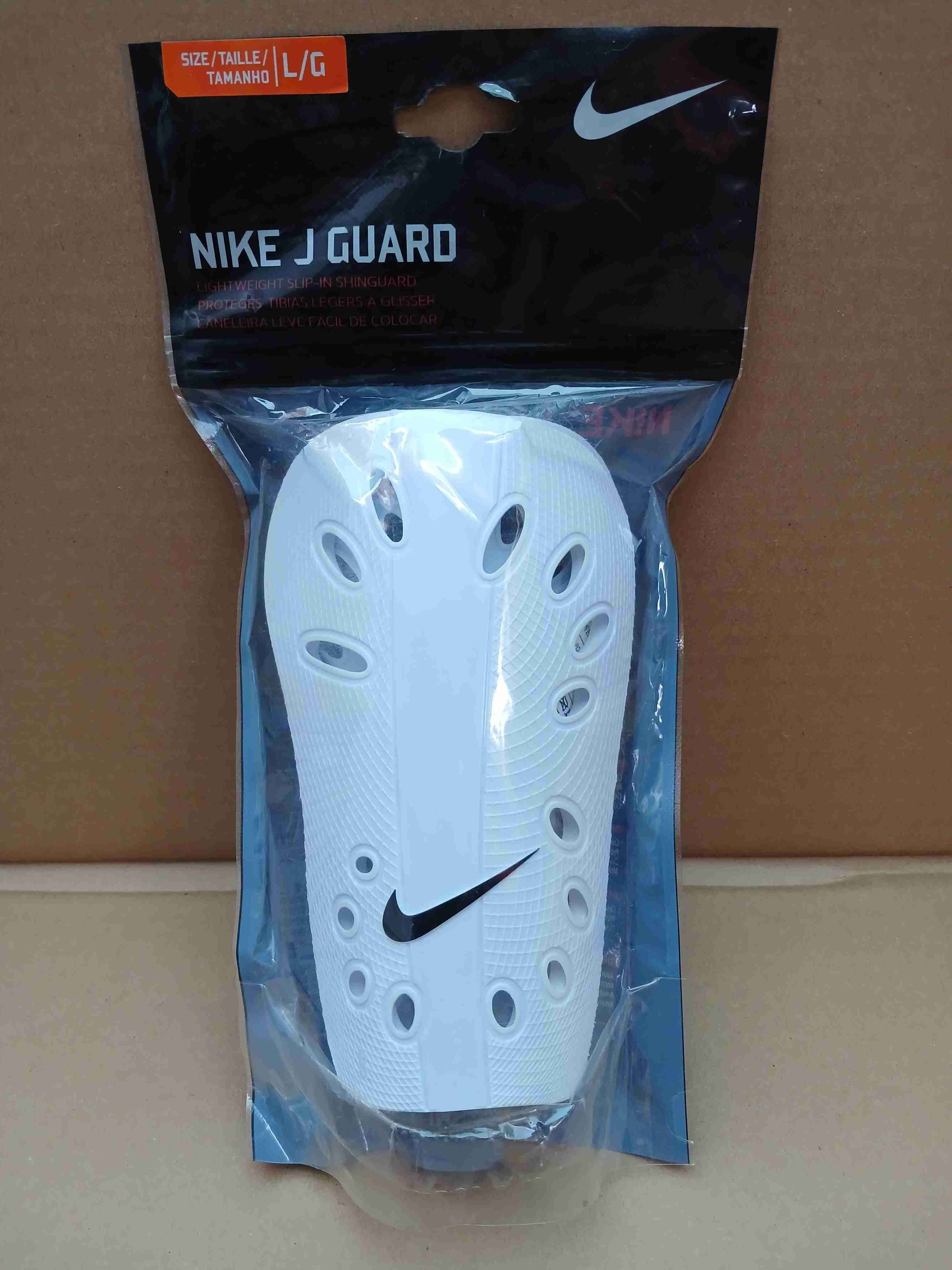 Canilleras de fútbol Nike J Guard