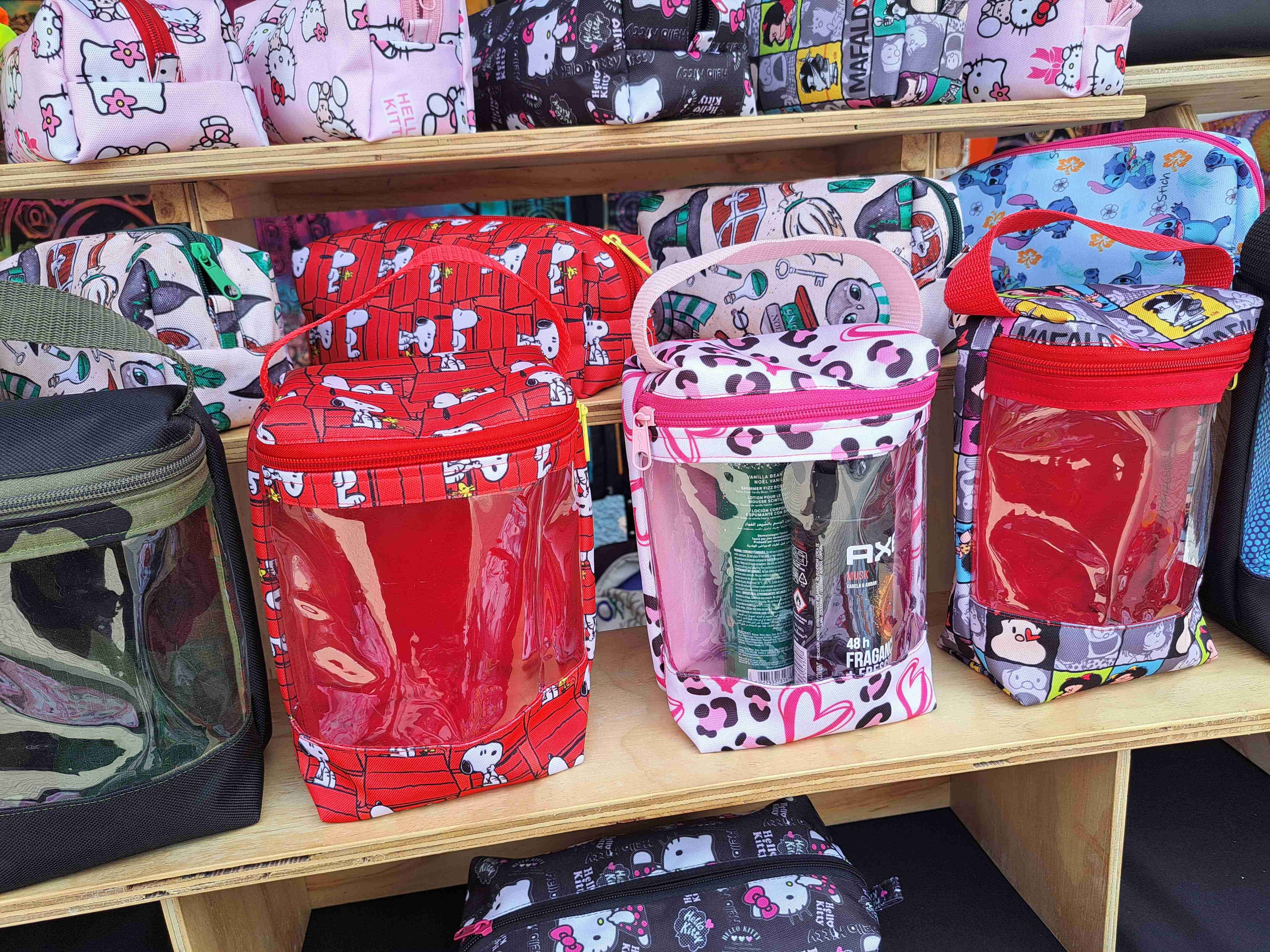 Neceser estampado Hello Kitty - miniatura 2