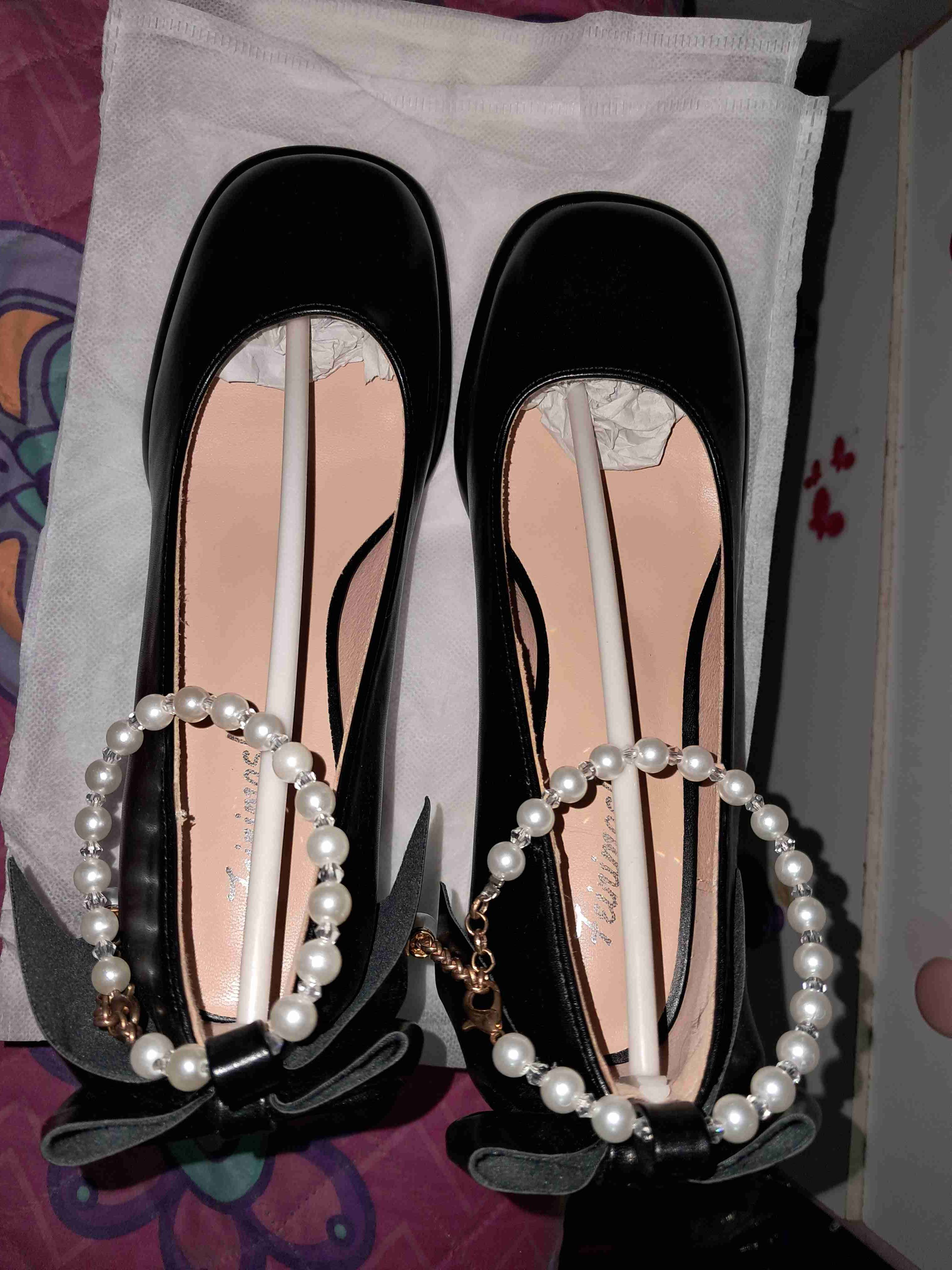 Zapatos negros con perlas - miniatura 4