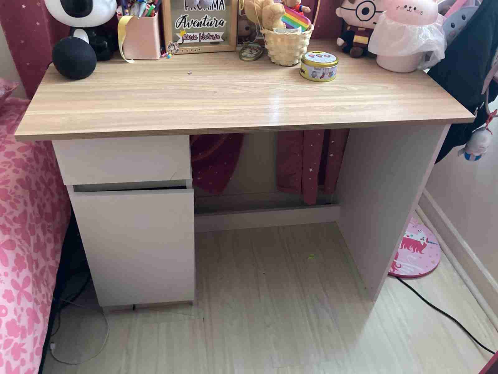 Escritorio de madera compacto - miniatura 1