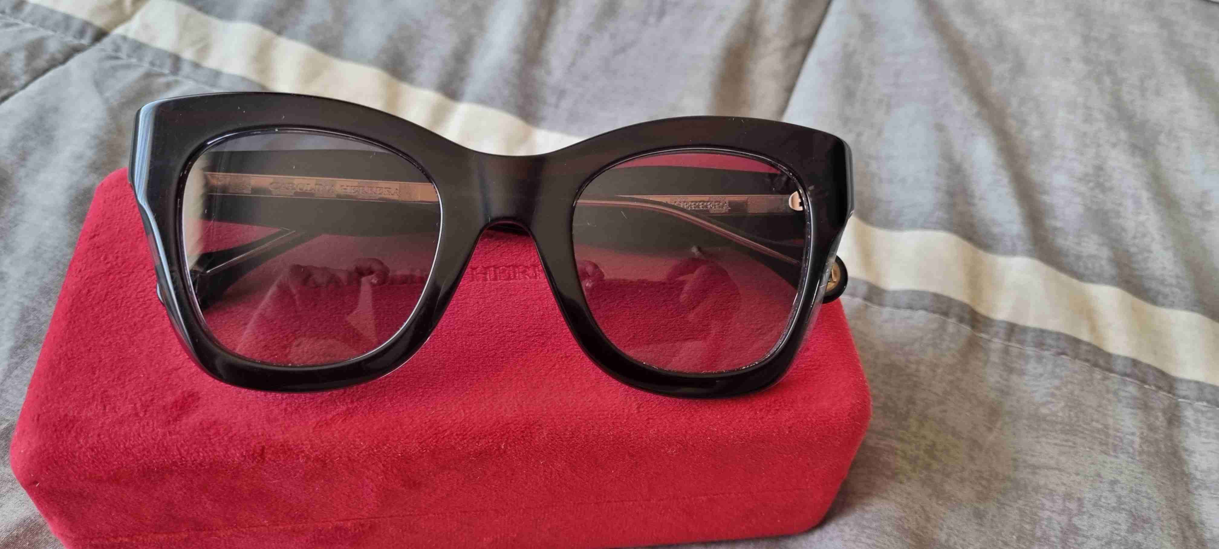 Gafas negras Carolina Herrera - miniatura 2