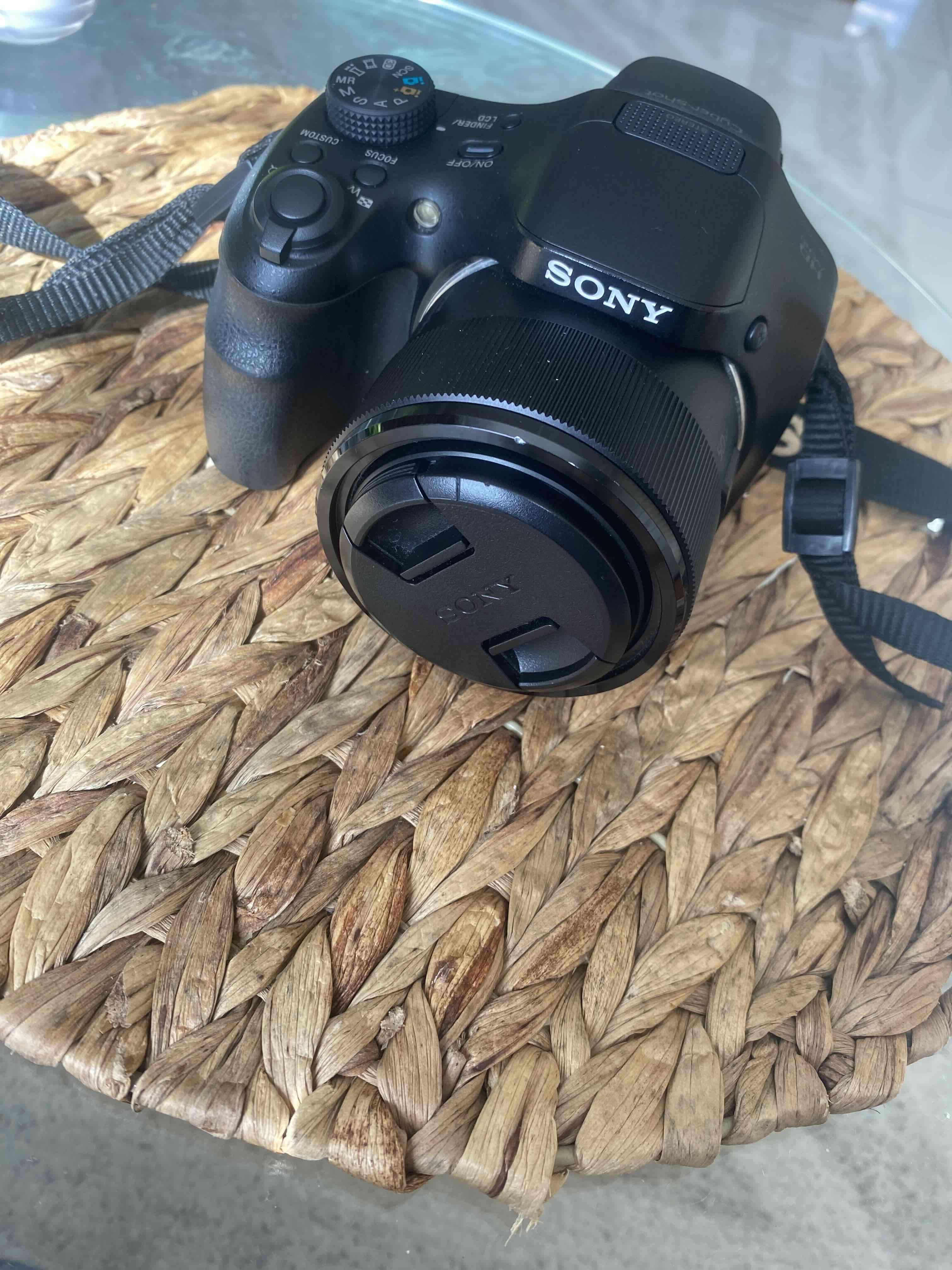 Cámara Sony con zoom potente - miniatura 1