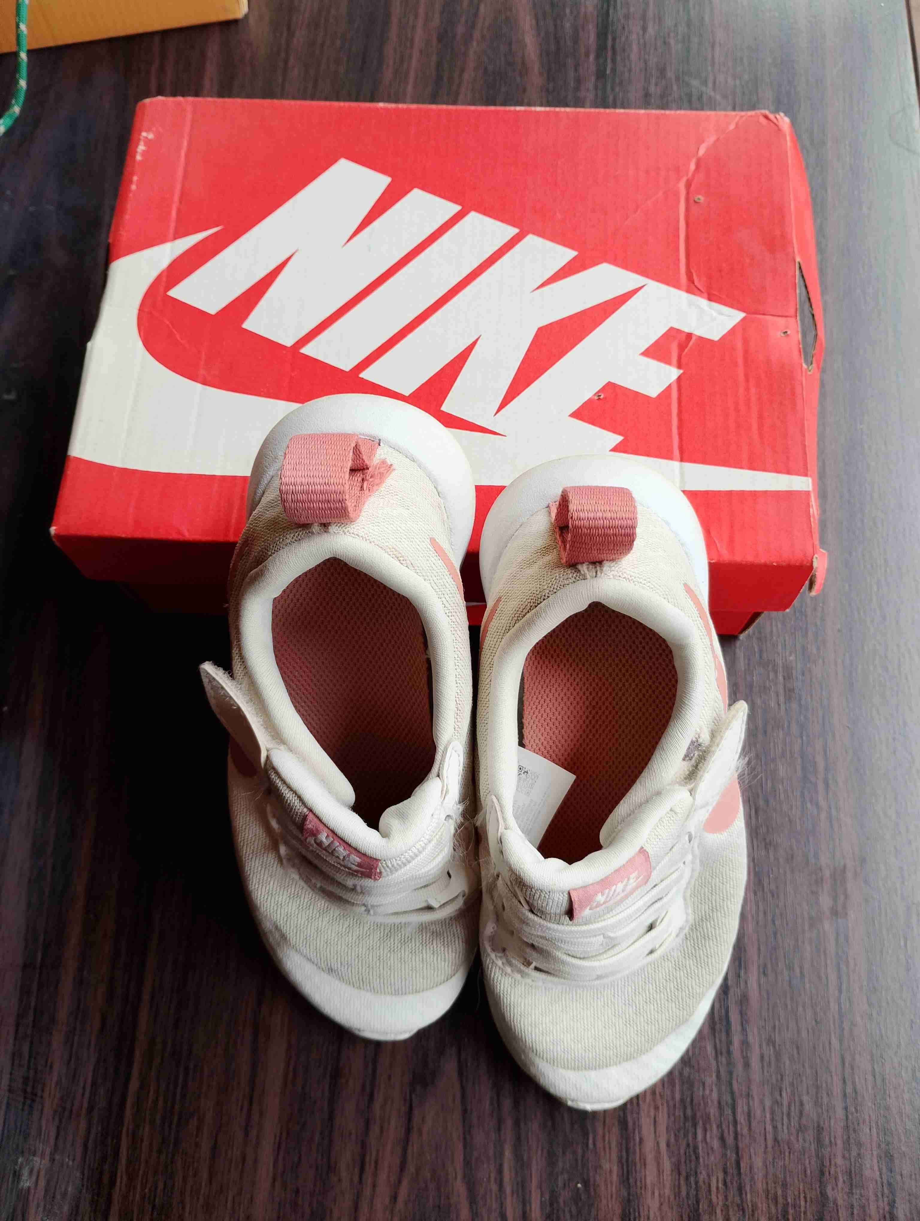 Zapatillas deportivas blancas Nike - miniatura 4